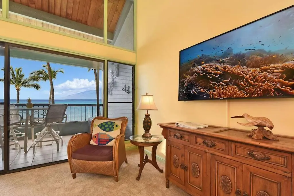 Hale Mahina A406- Floor Oceanfront 2bed Condo, Expansive Views Apartment Kahana