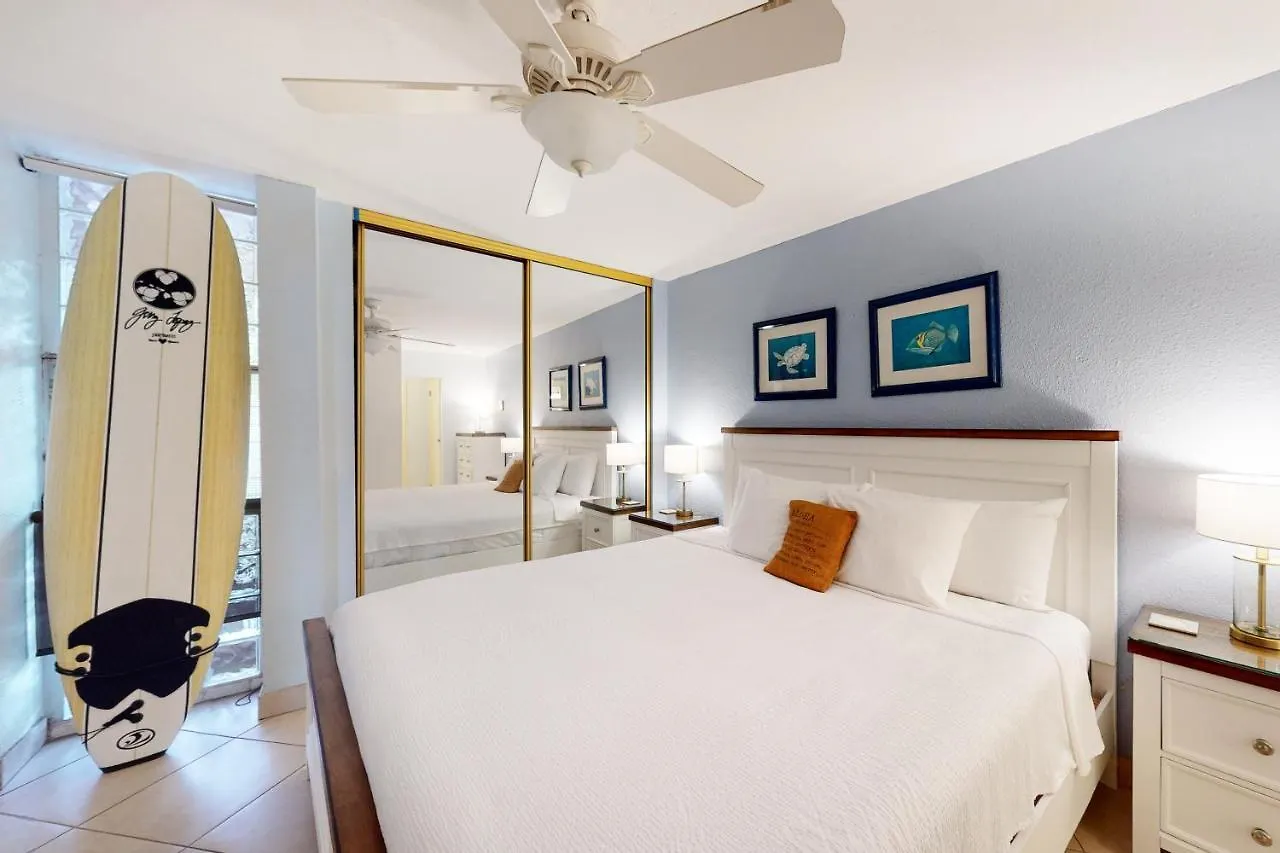 Apartment Island Sands 111