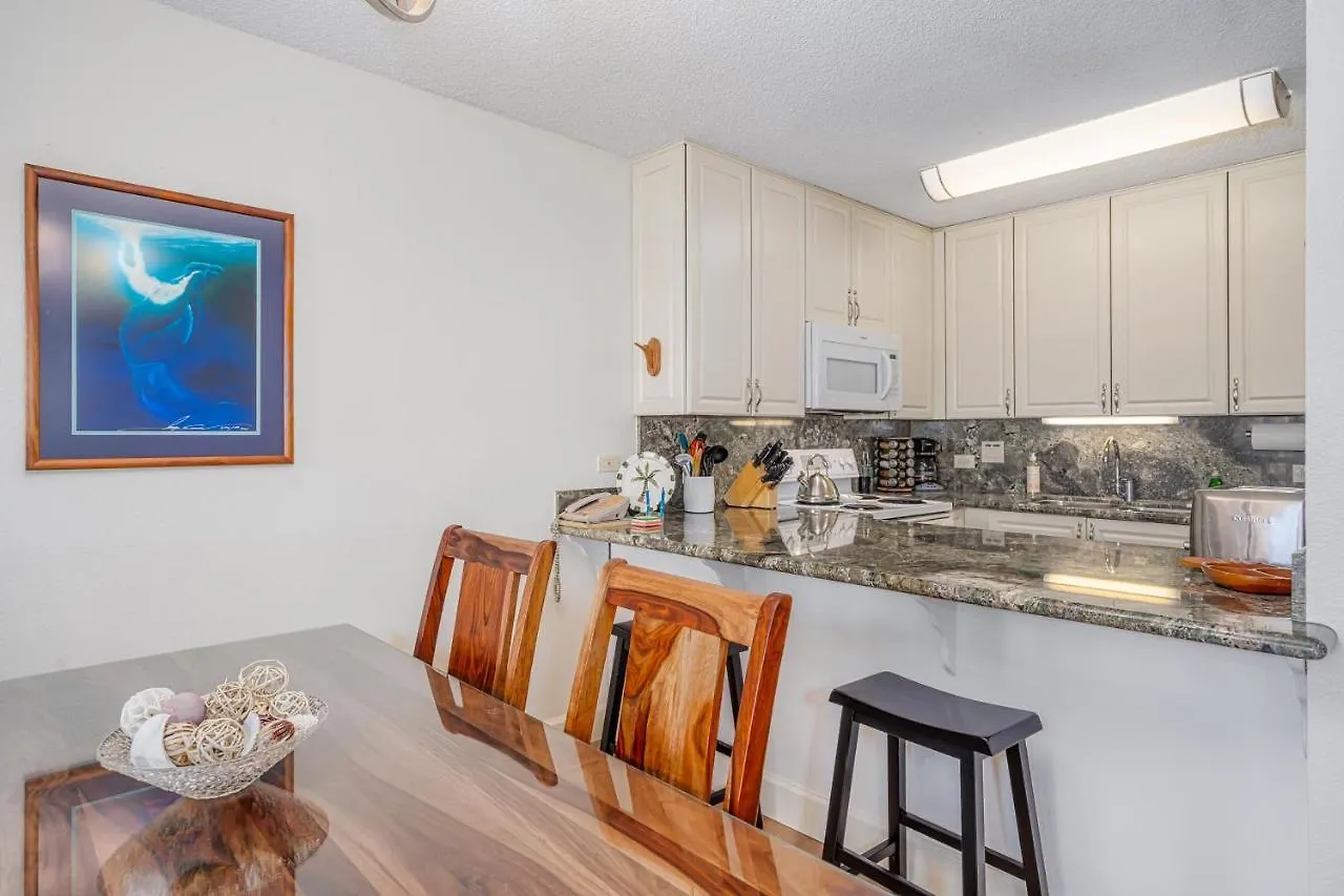 Kamaole Sands 6-303 - Courtyard And Ocean Views *