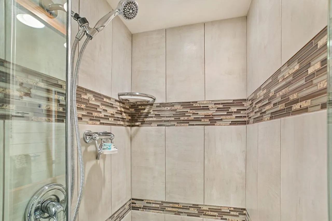 Kamaole Royale 405 - Expansive Ocean Views Holiday home *
