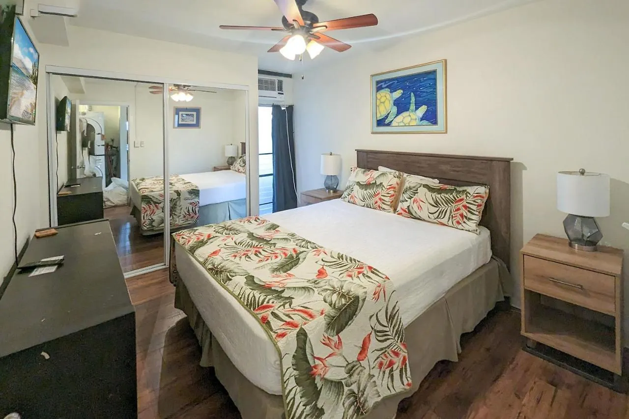215 - A Charming 2br, 1ba Condo, Ac *