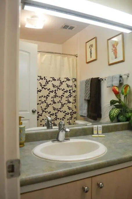 And Epic Location 2bd 2ba Ocean View Apartment