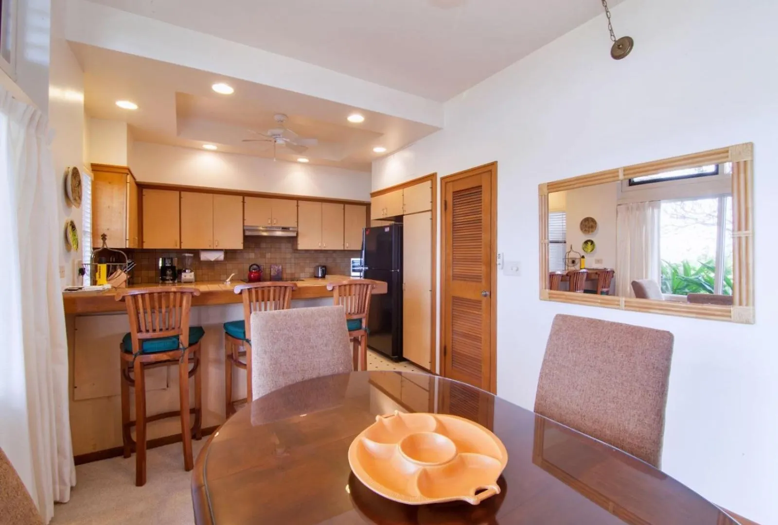 1512 Ridge Apartment