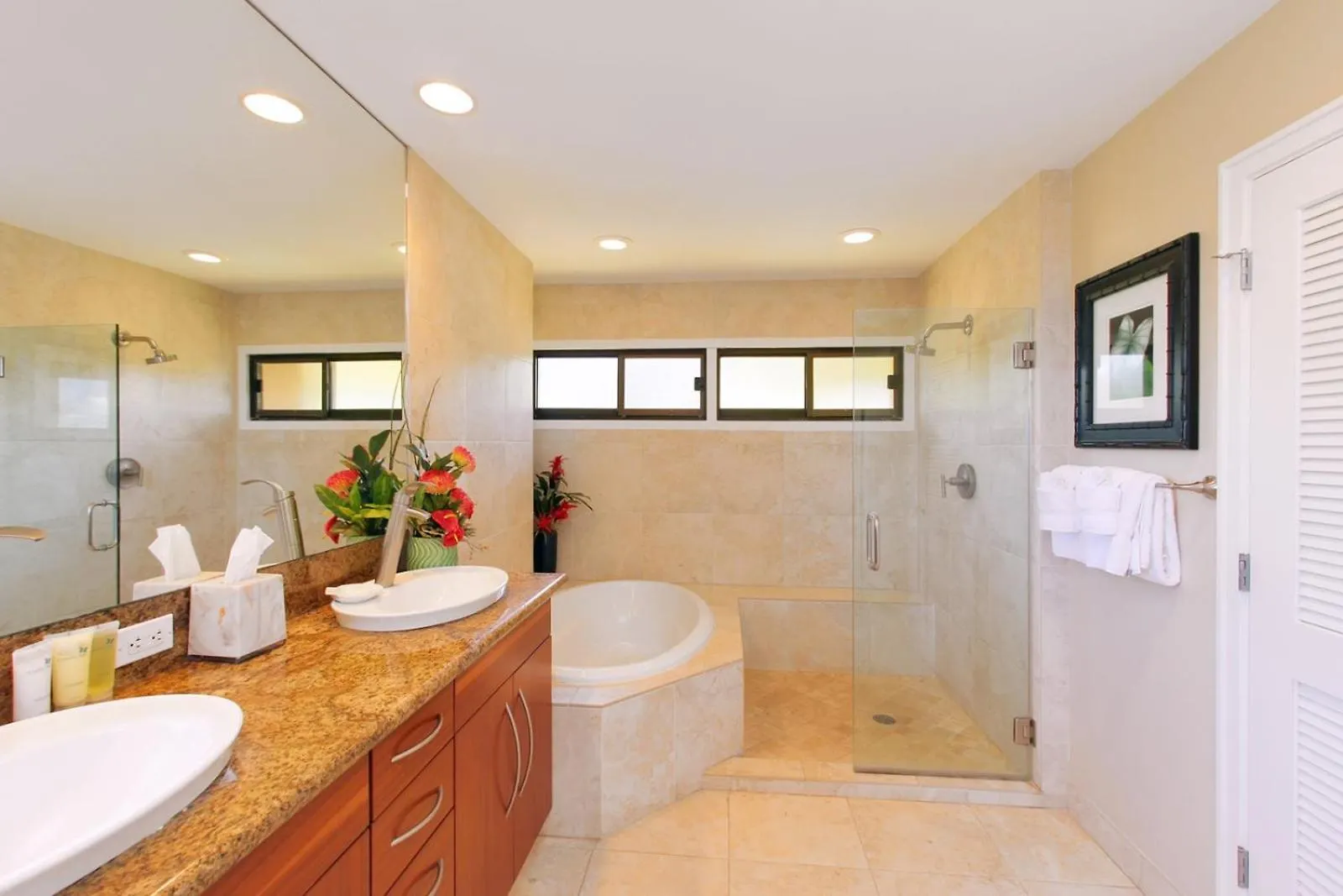 Apartment 1915 Ridge *