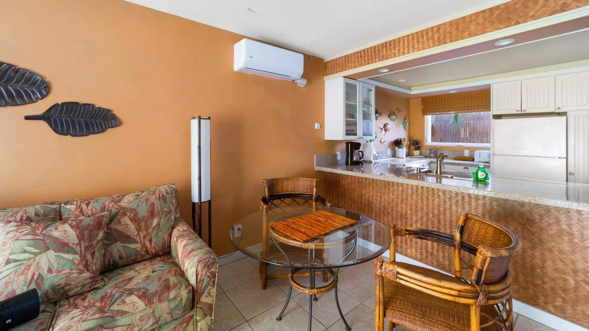 Gardenia Suite, 1 Bedroom, Sleeps 4, Pool & Bbq, Pre-Renovation Summer Sale Daire Kihei