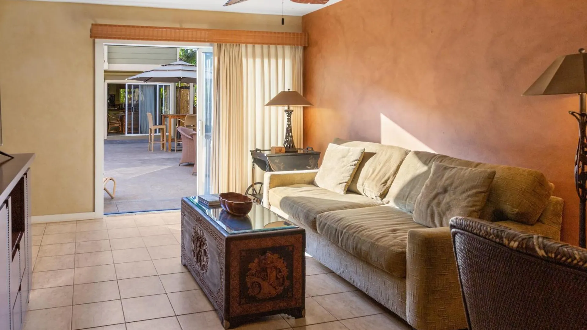 Orchid Suite, 1 Bedroom, Sleeps 4, Pool & Bbq, Pre-Renovation Summer Sale Lejlighed