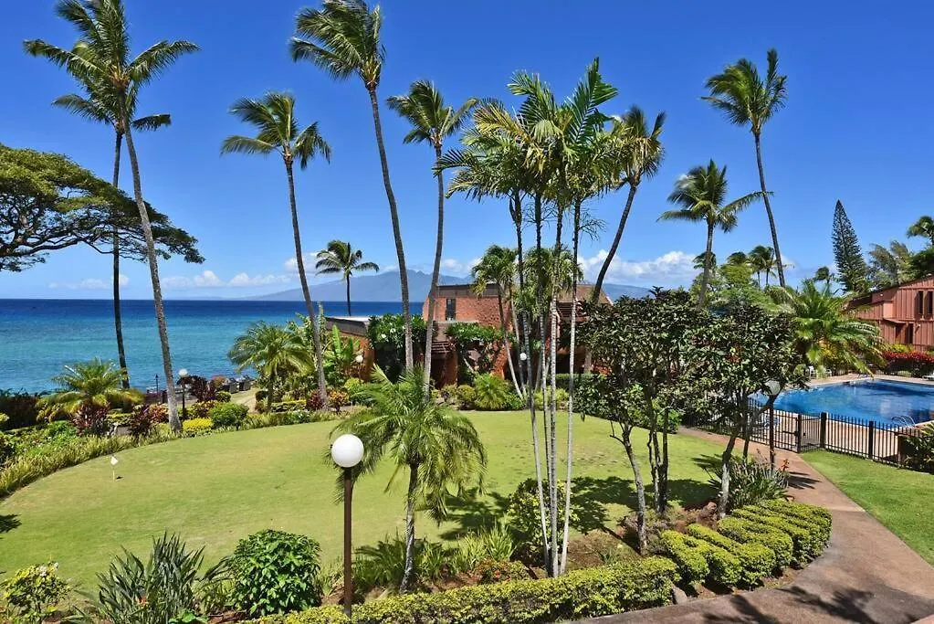 Oceanfront Kuleana Special!!! Apartment Kahana