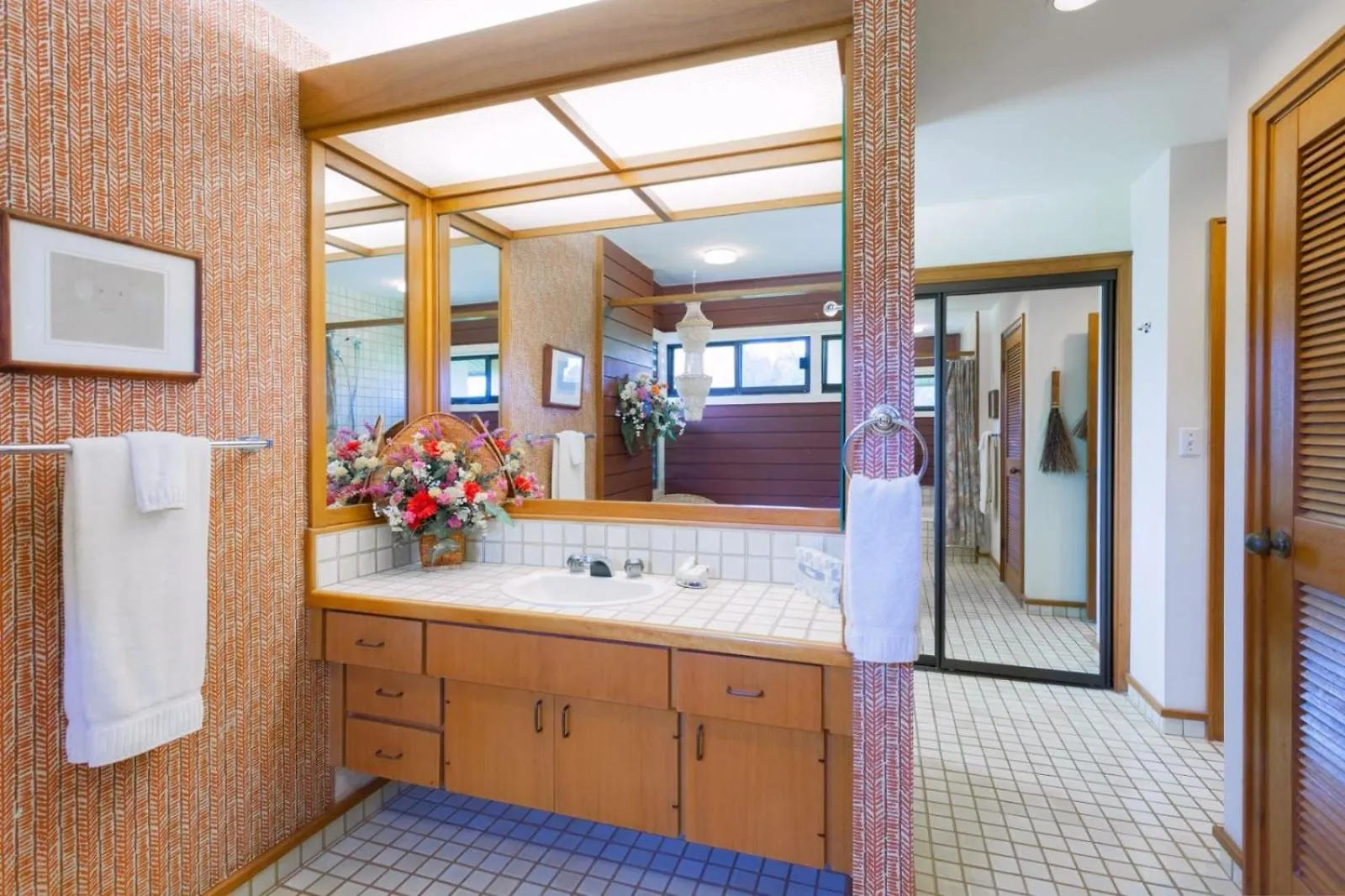 Apartment 2711 Ridge