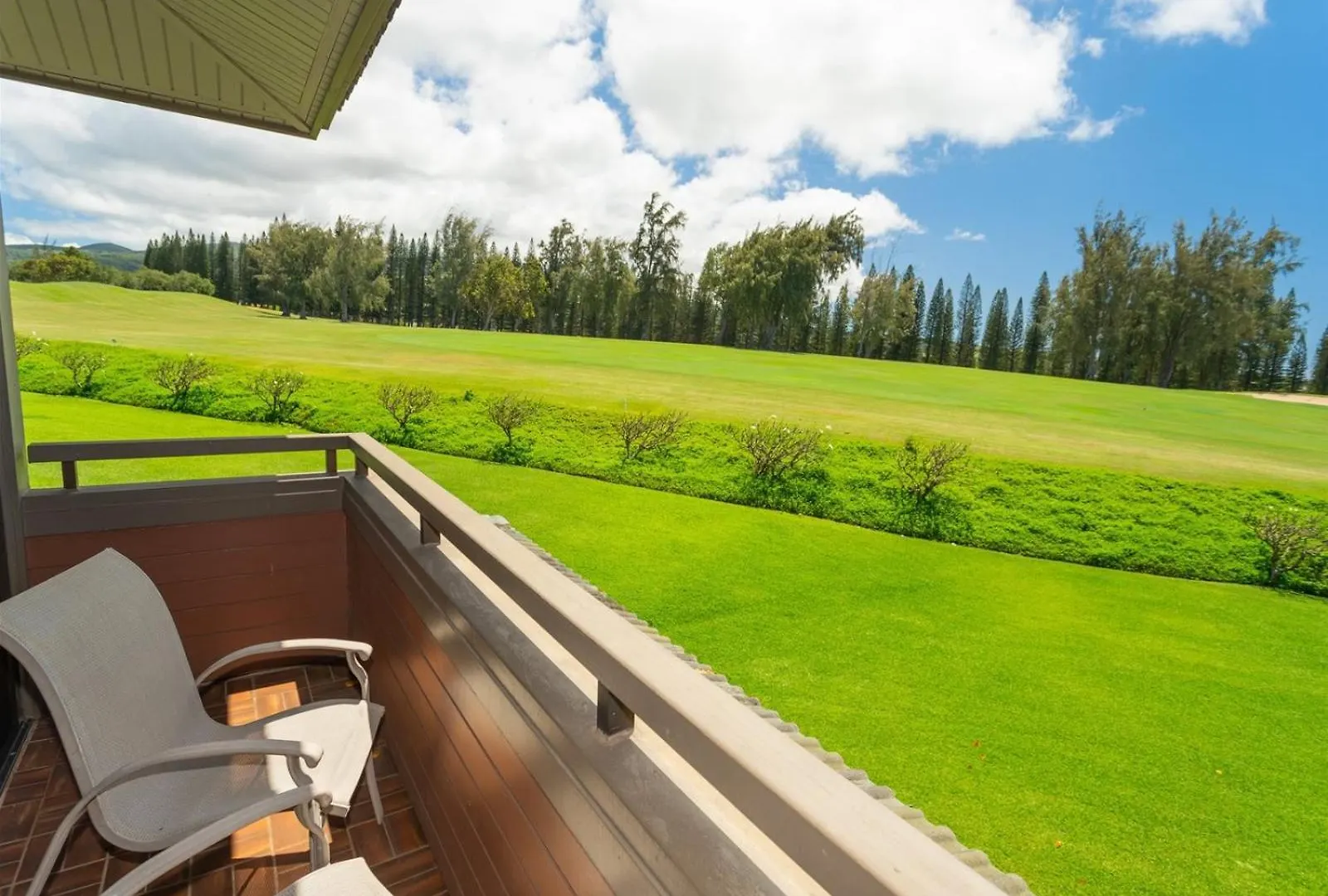 2511 Ridge * Kahana