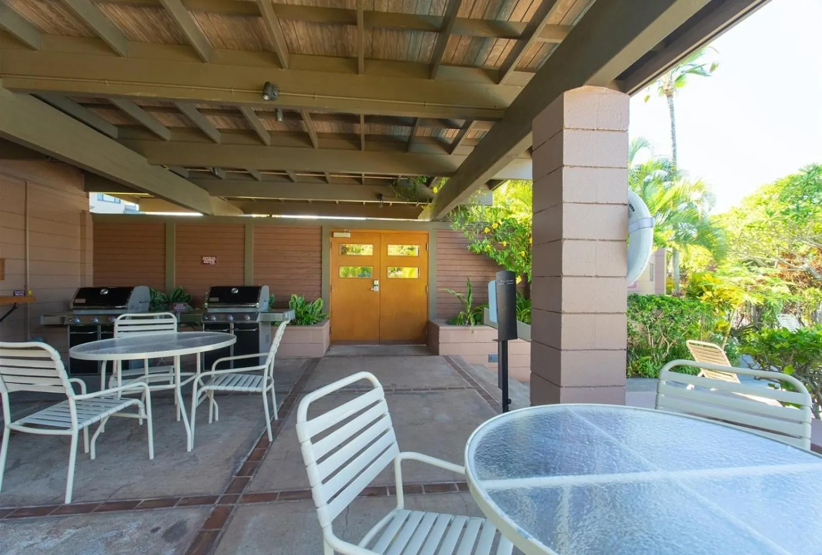 Apartment 1722 Ridge *