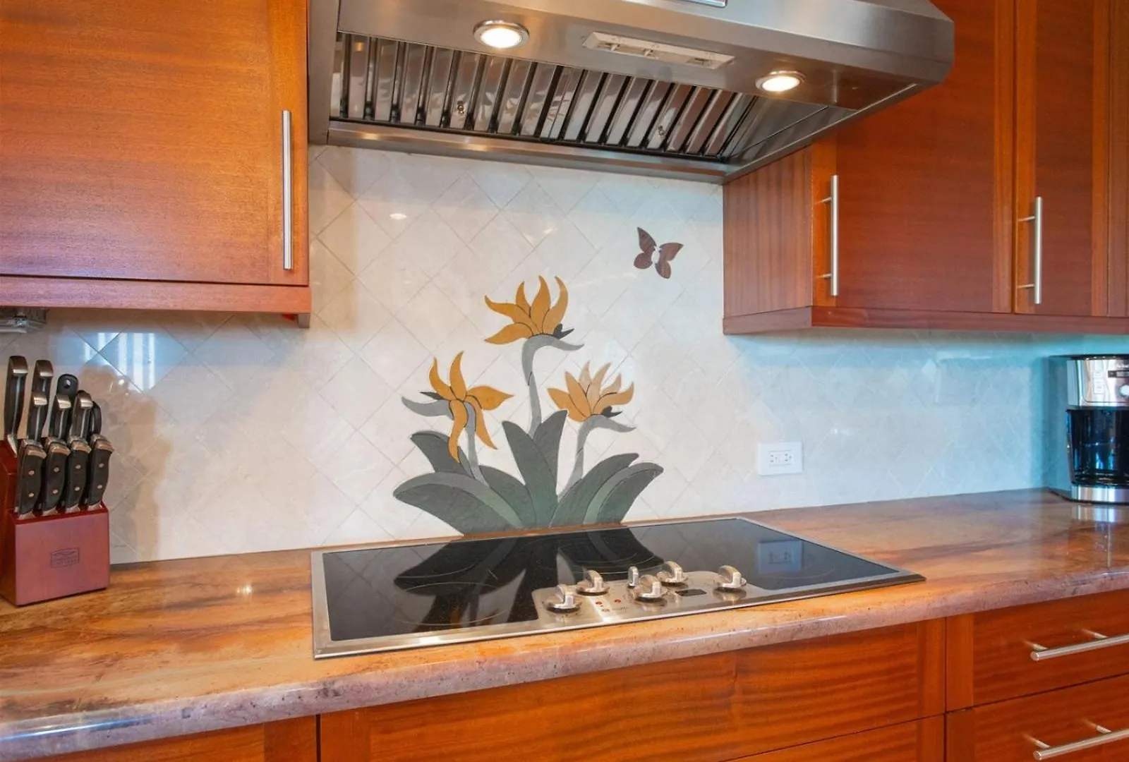 1412 Ridge * Kahana