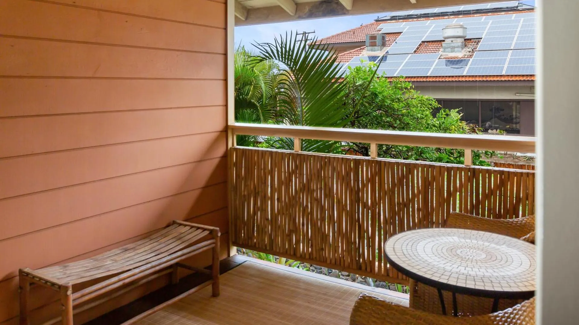 Lotus Suite, 1 Bedroom, Sleeps 4, Pool & Bbq, Pre-Renovation Summer Sale Кихей