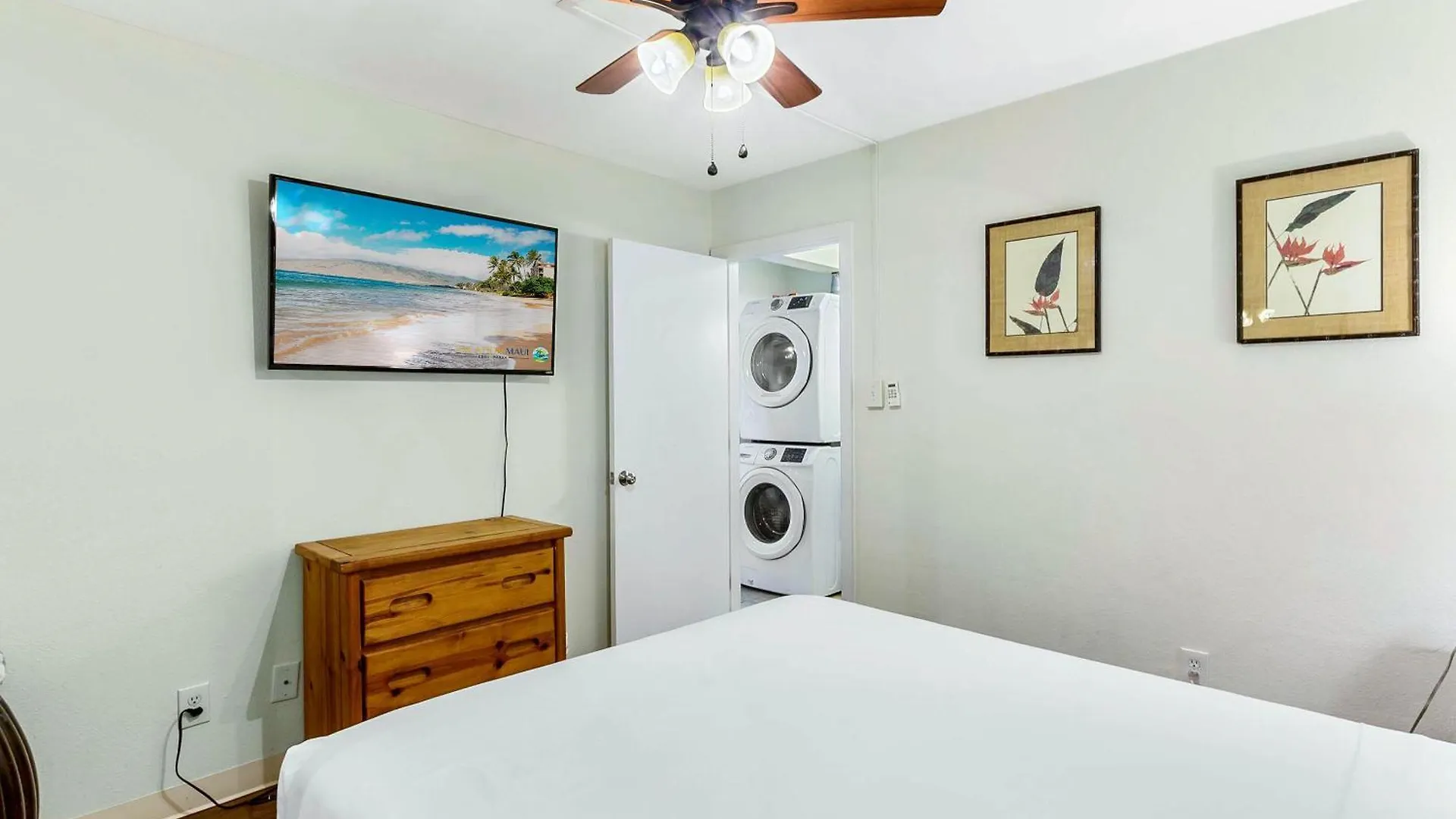 Holiday home 215 - A Charming 2br, 1ba Condo, Ac