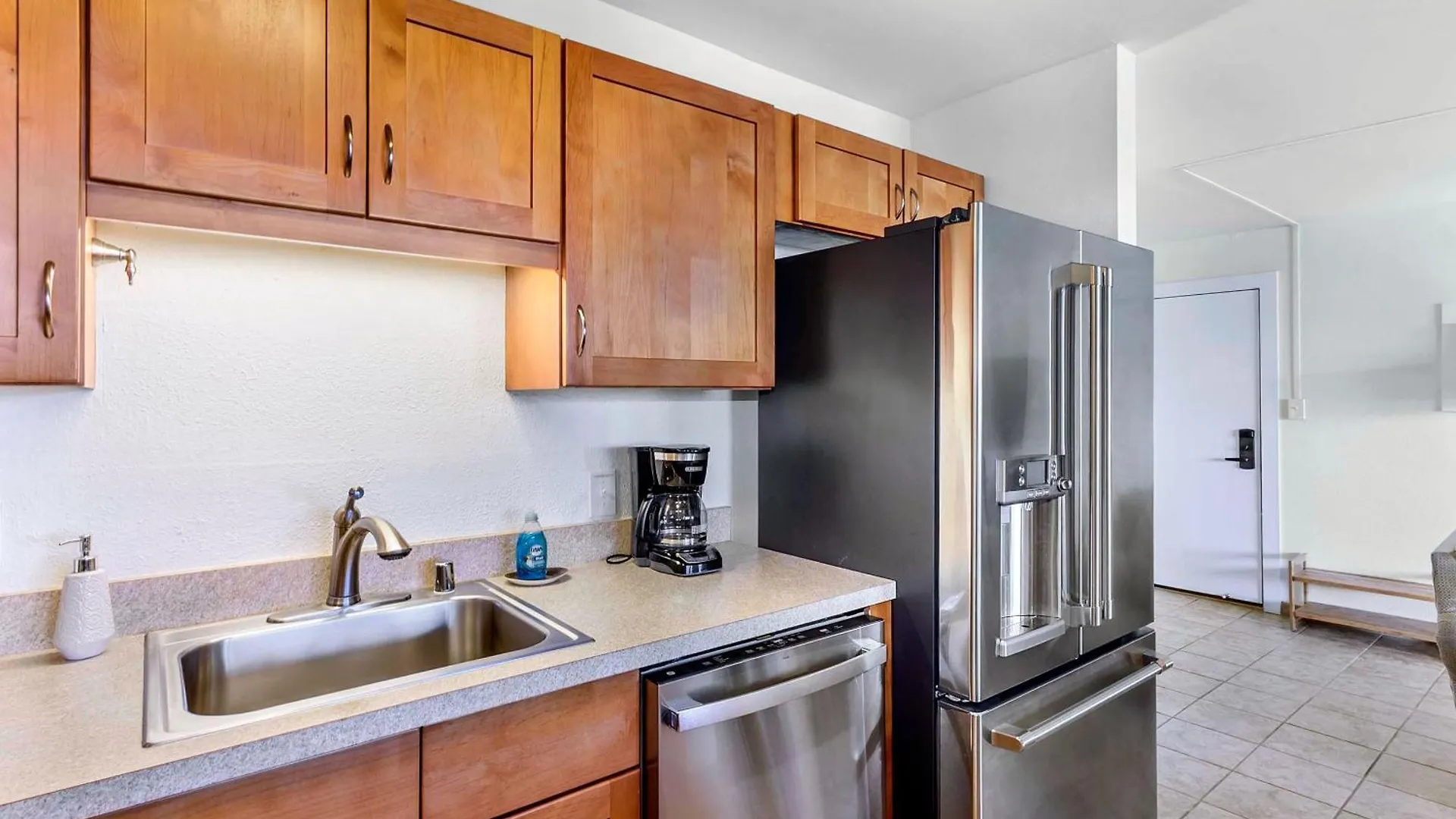 215 - A Charming 2br, 1ba Condo, Ac Kihei