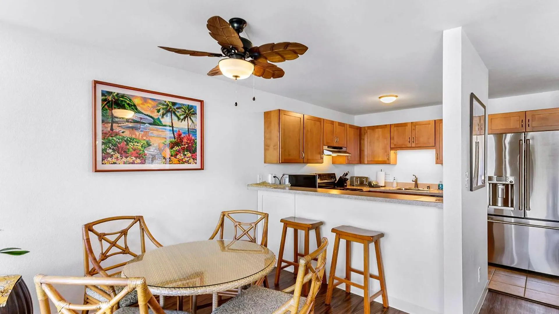 215 - A Charming 2br, 1ba Condo, Ac Holiday home