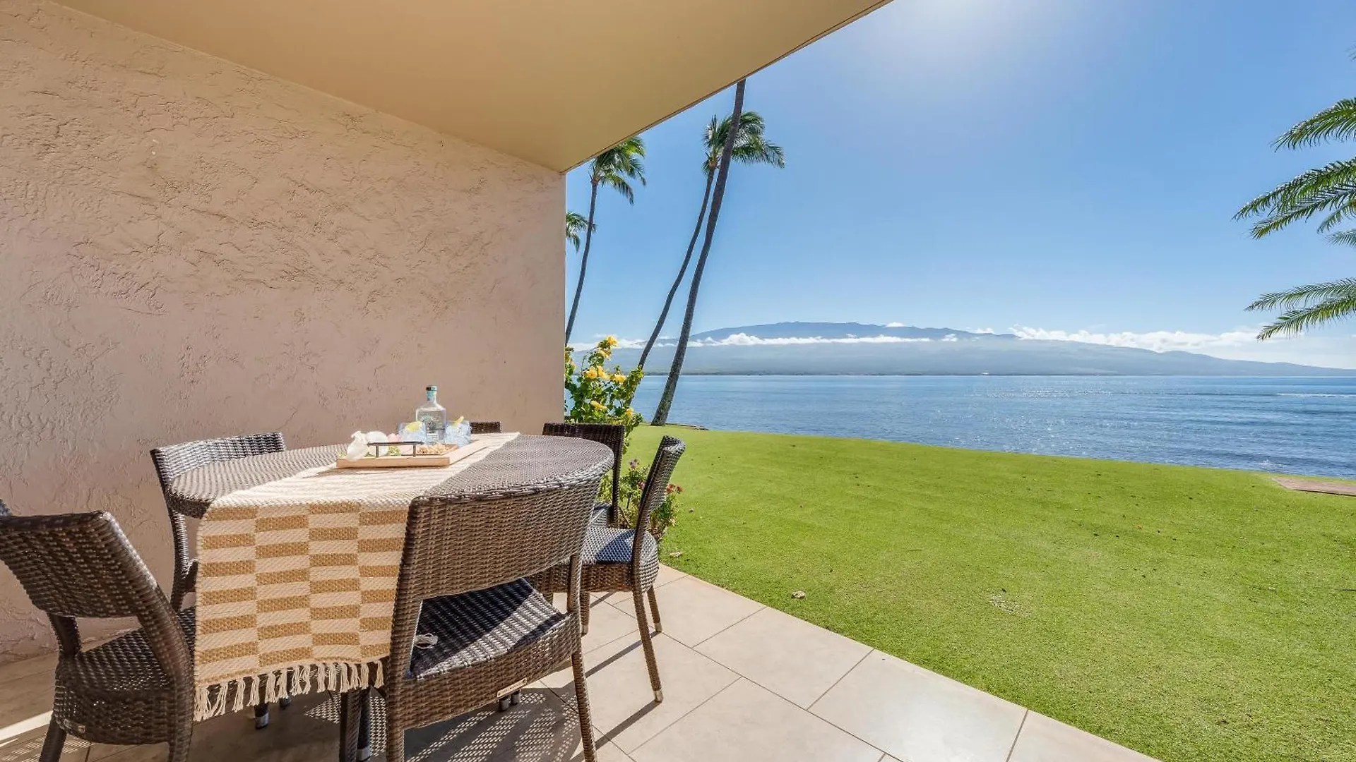 Lauloa 105 *