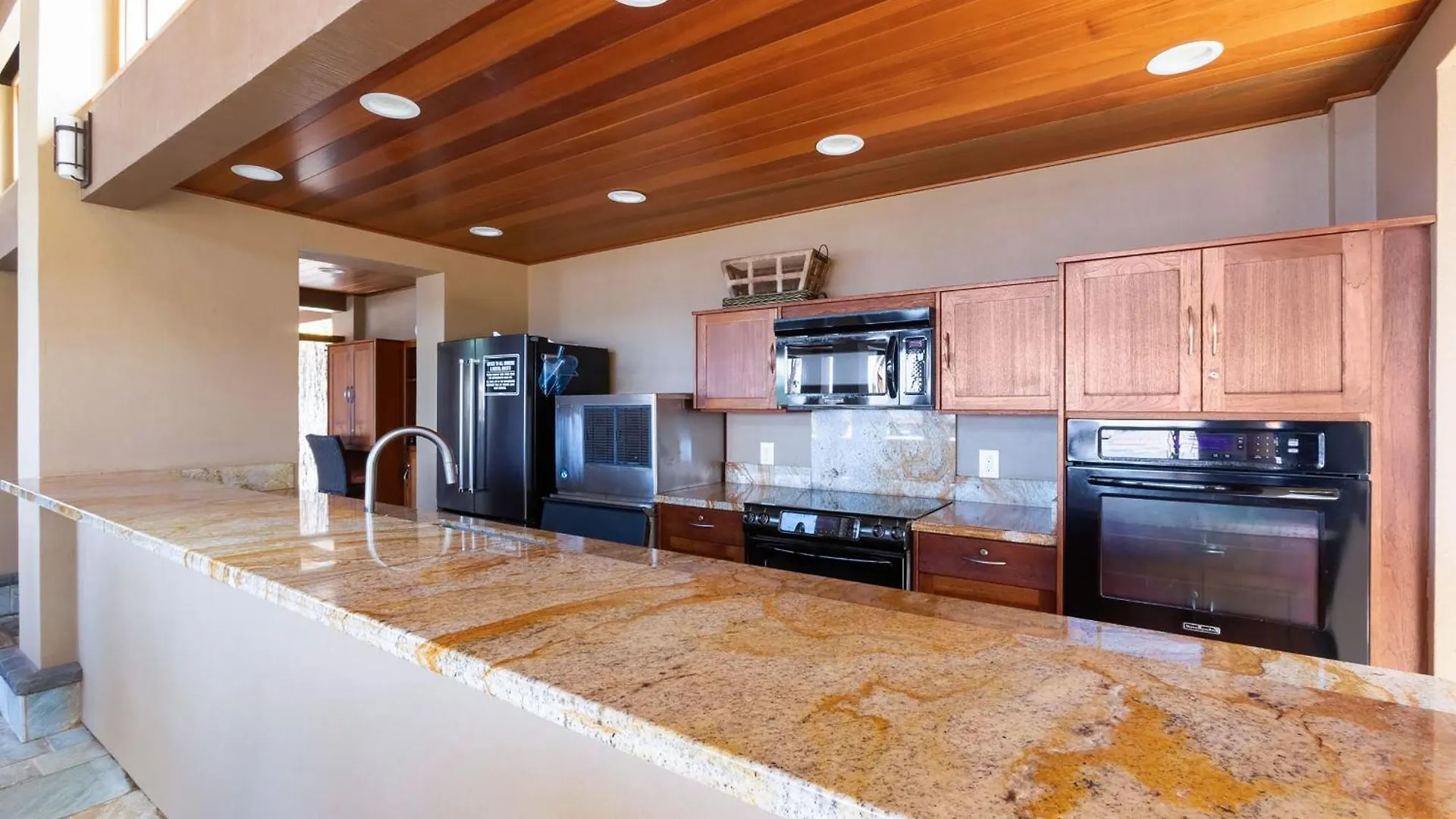 Wailea Elua Village 1201 - Stunning & Ocean Front! Holiday home *