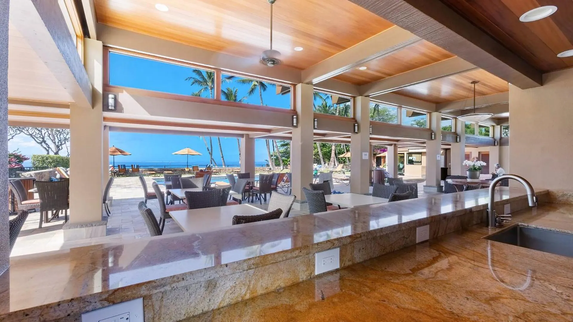 Wailea Elua Village 1201 - Stunning & Ocean Front! Holiday home