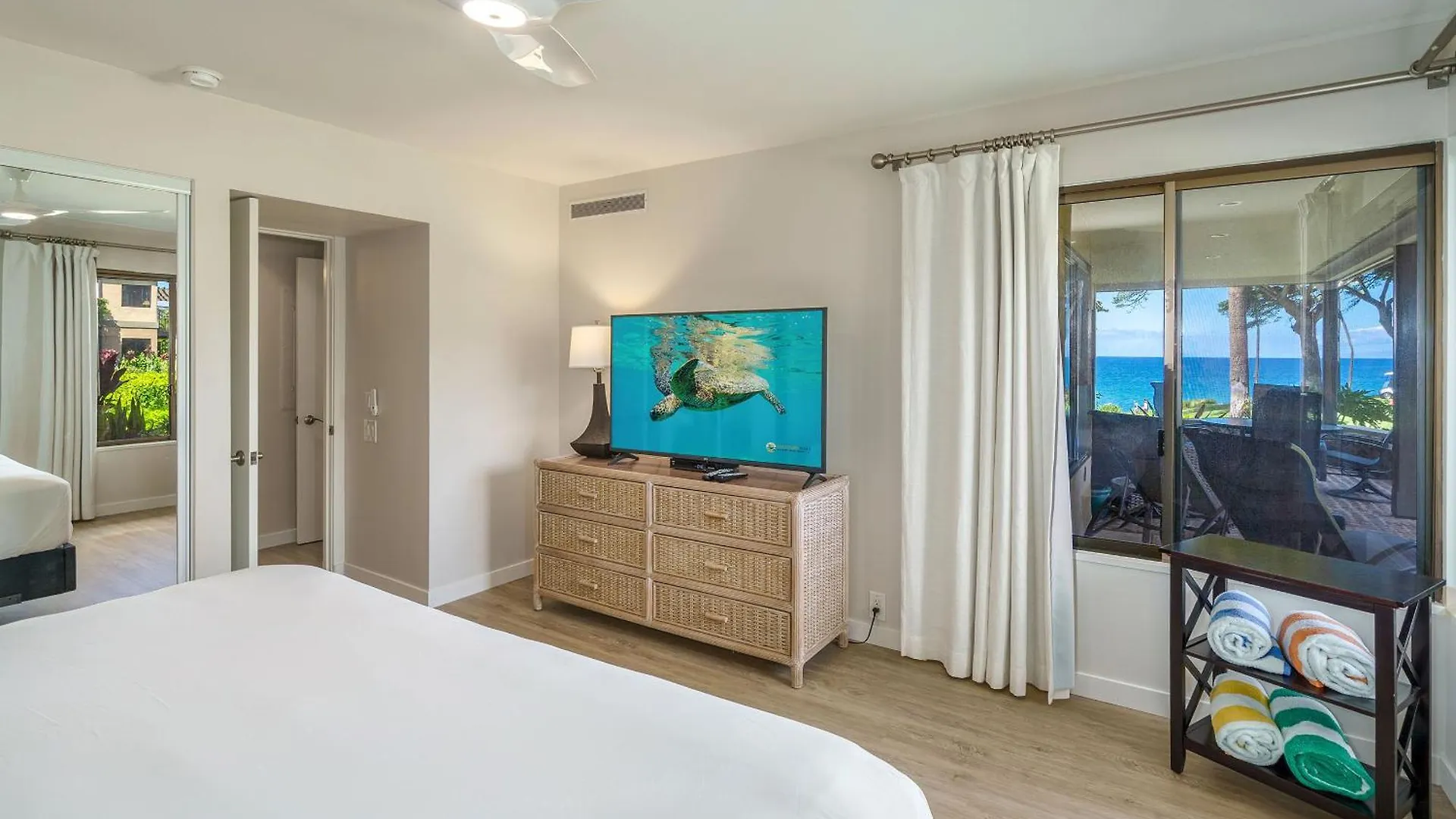 Wailea Elua Village 1201 - Stunning & Ocean Front! Holiday home
