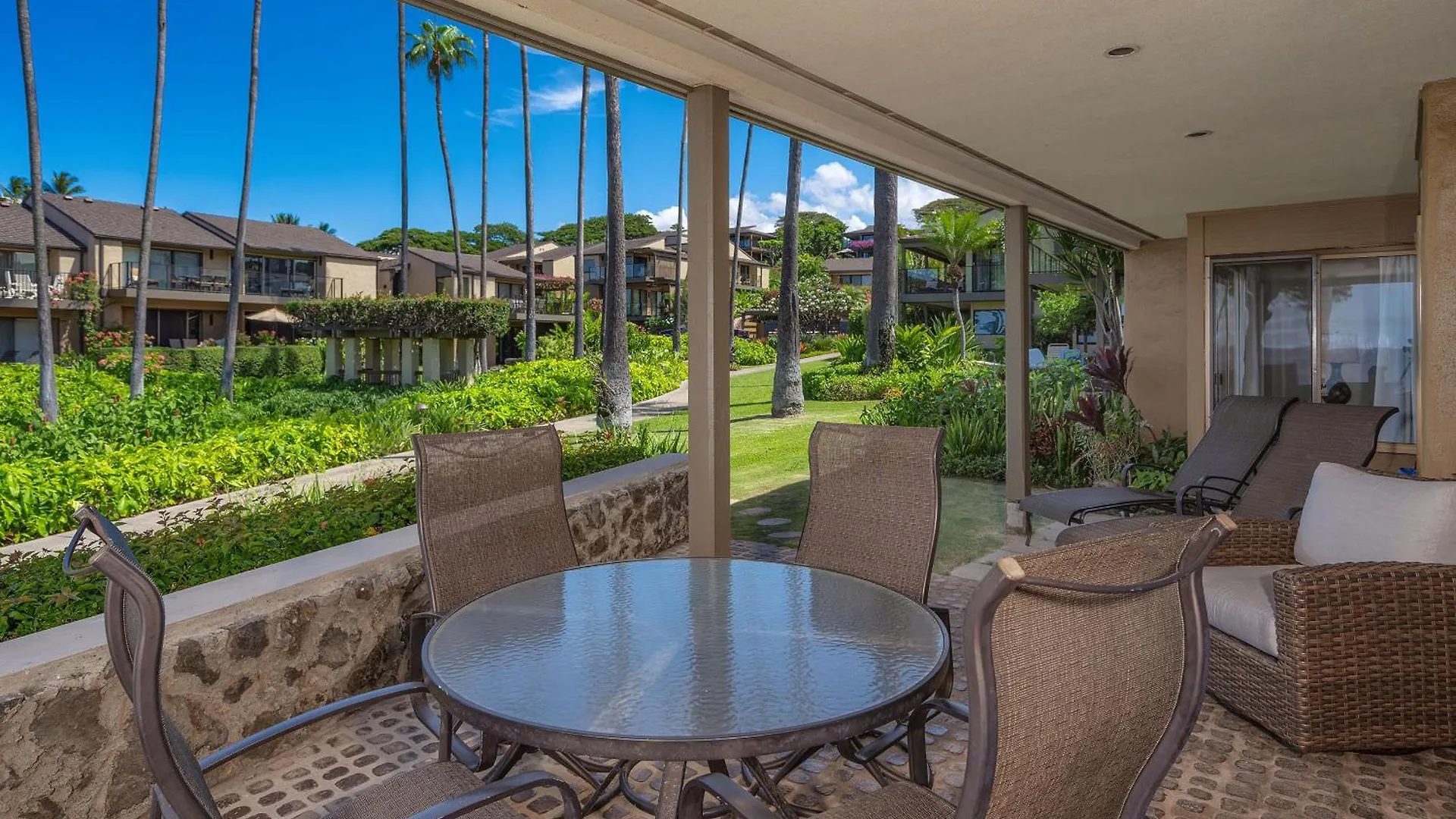 Wailea Elua Village 1201 - Stunning & Ocean Front! Holiday home *