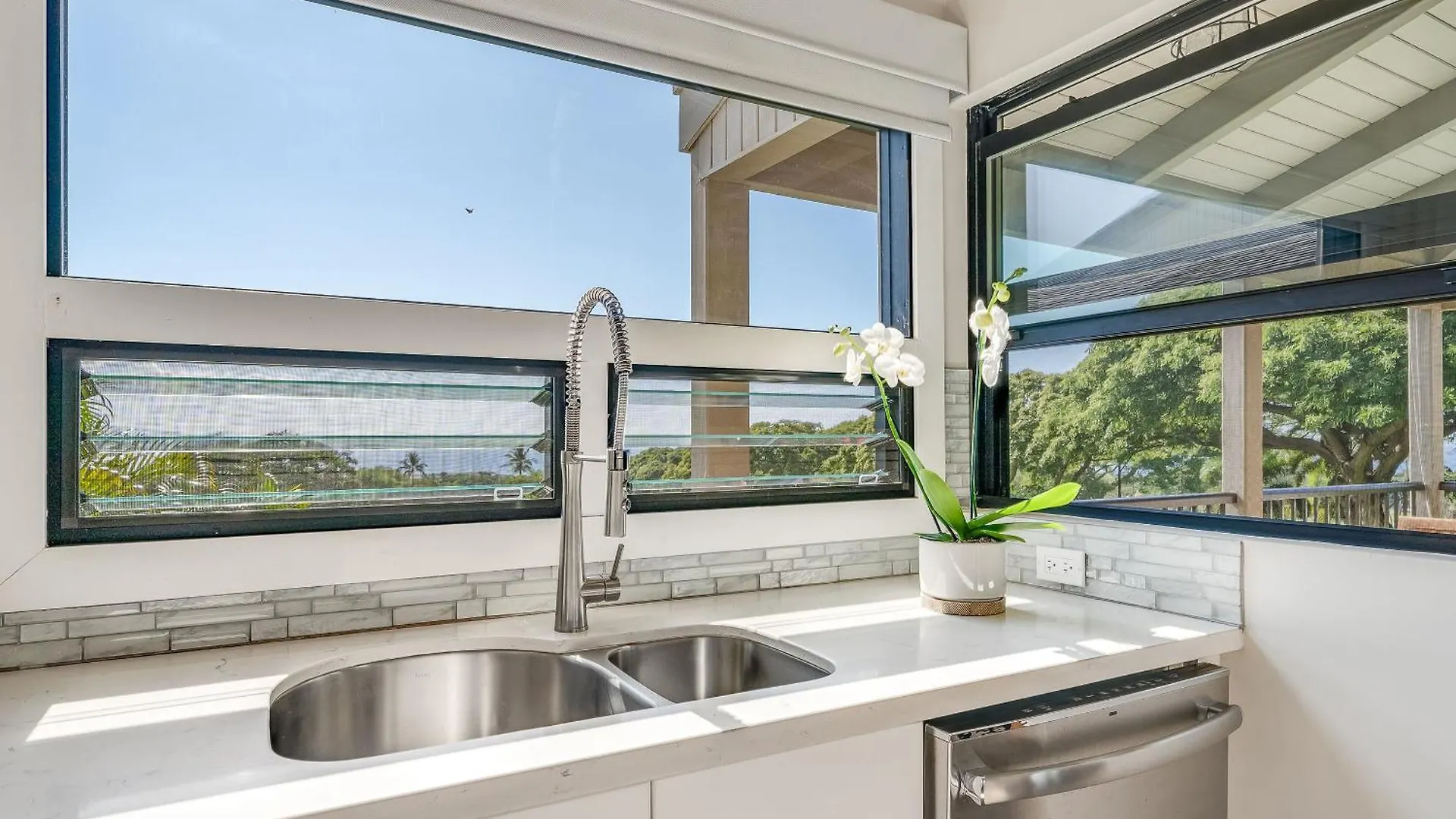 Wailea Ekolu 102 - Molokini Views, Split Ac Holiday home