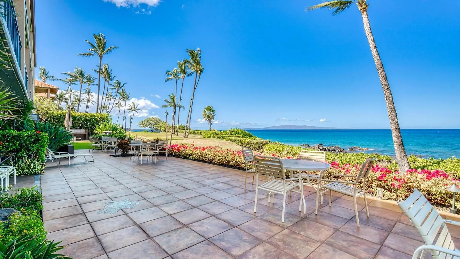 Punahoa 201, Beautiful Renovation, Split Ac Kihei