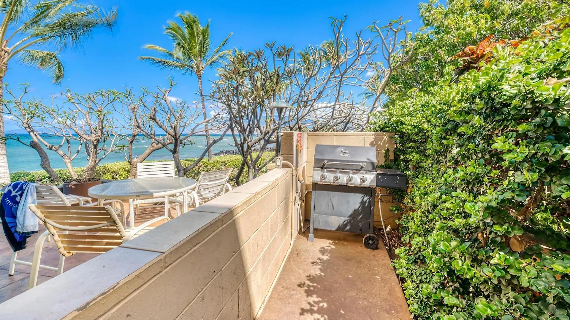 Punahoa 201, Beautiful Renovation, Split Ac Holiday home *