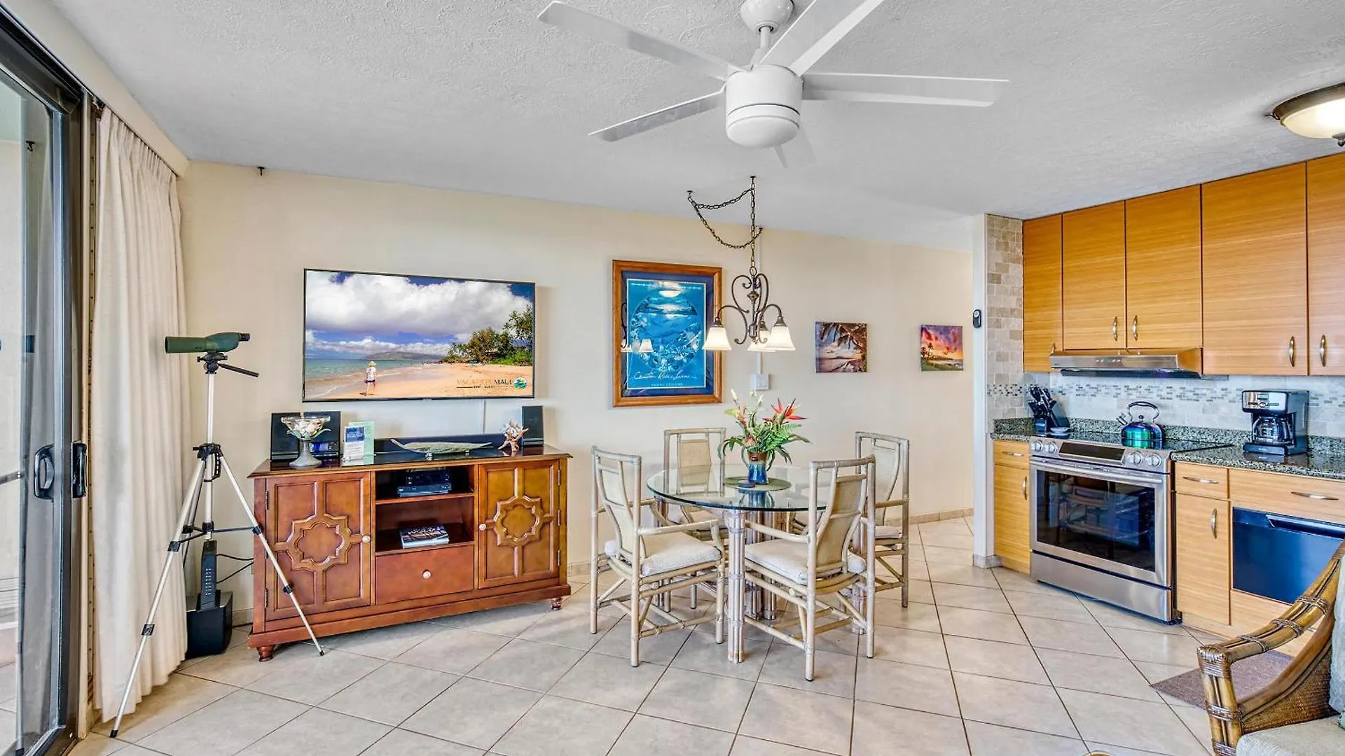 Punahoa 201, Beautiful Renovation, Split Ac Holiday home *