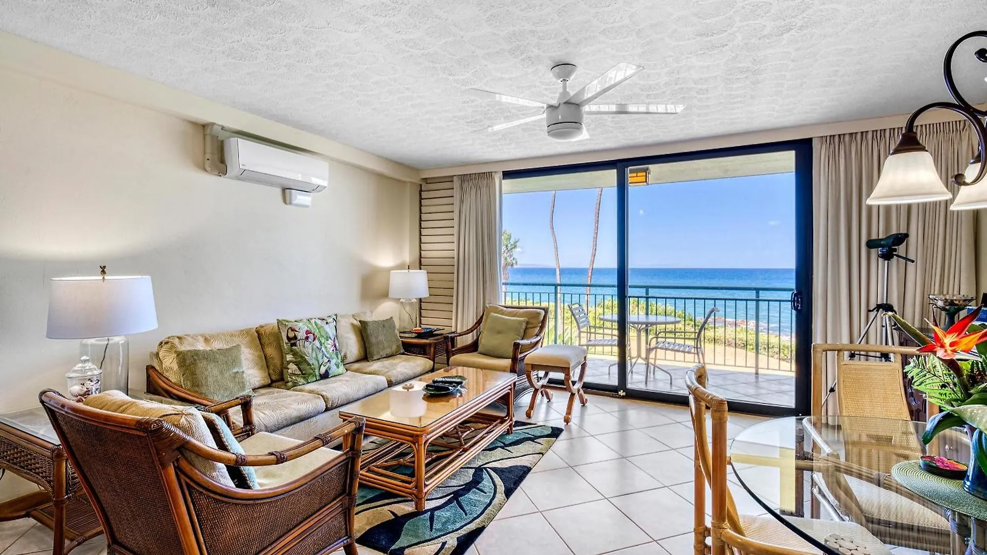 Punahoa 201, Beautiful Renovation, Split Ac Holiday home