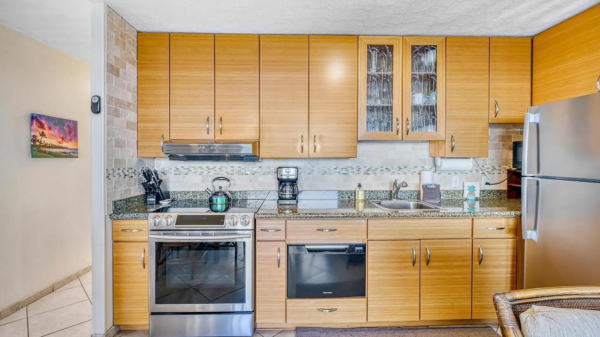 Holiday home Punahoa 201, Beautiful Renovation, Split Ac *