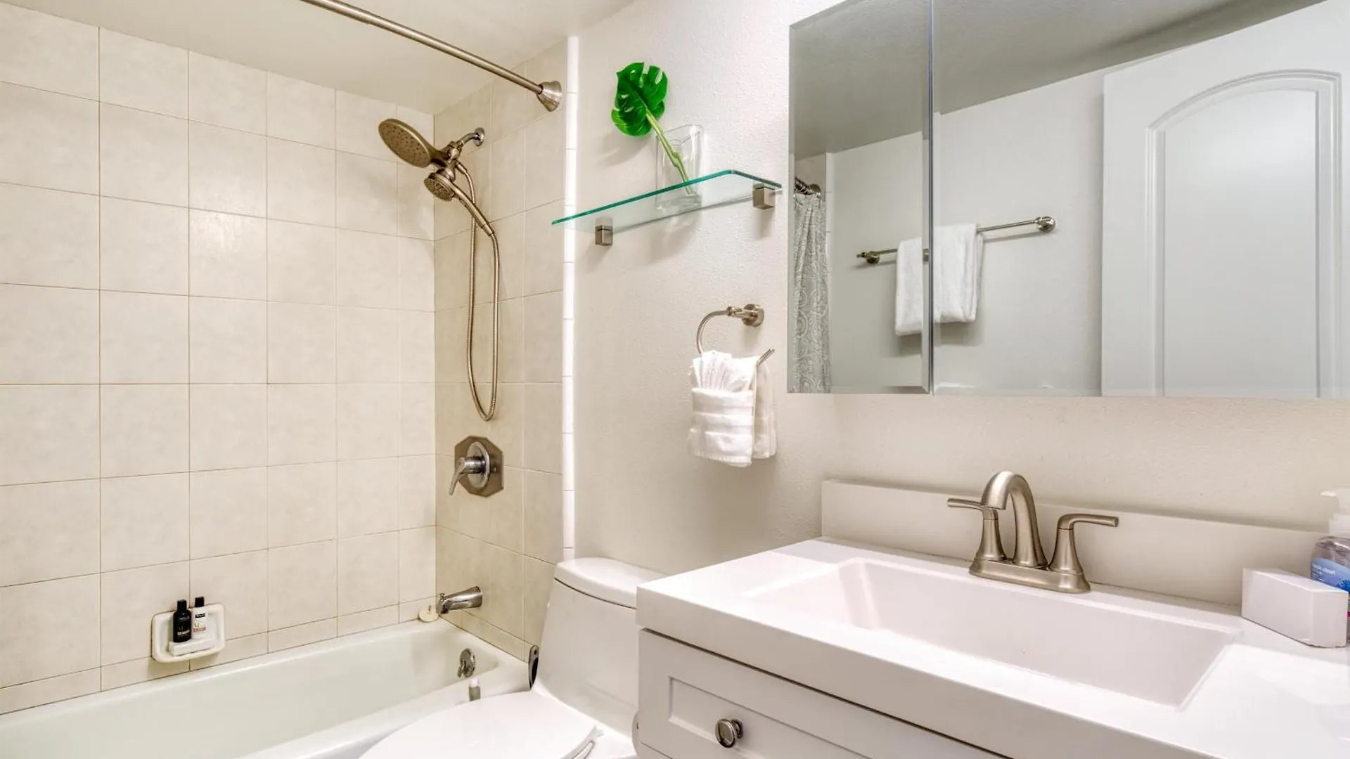 Maui Vista 2-301 - Modern And Bright Renovation * Kihei
