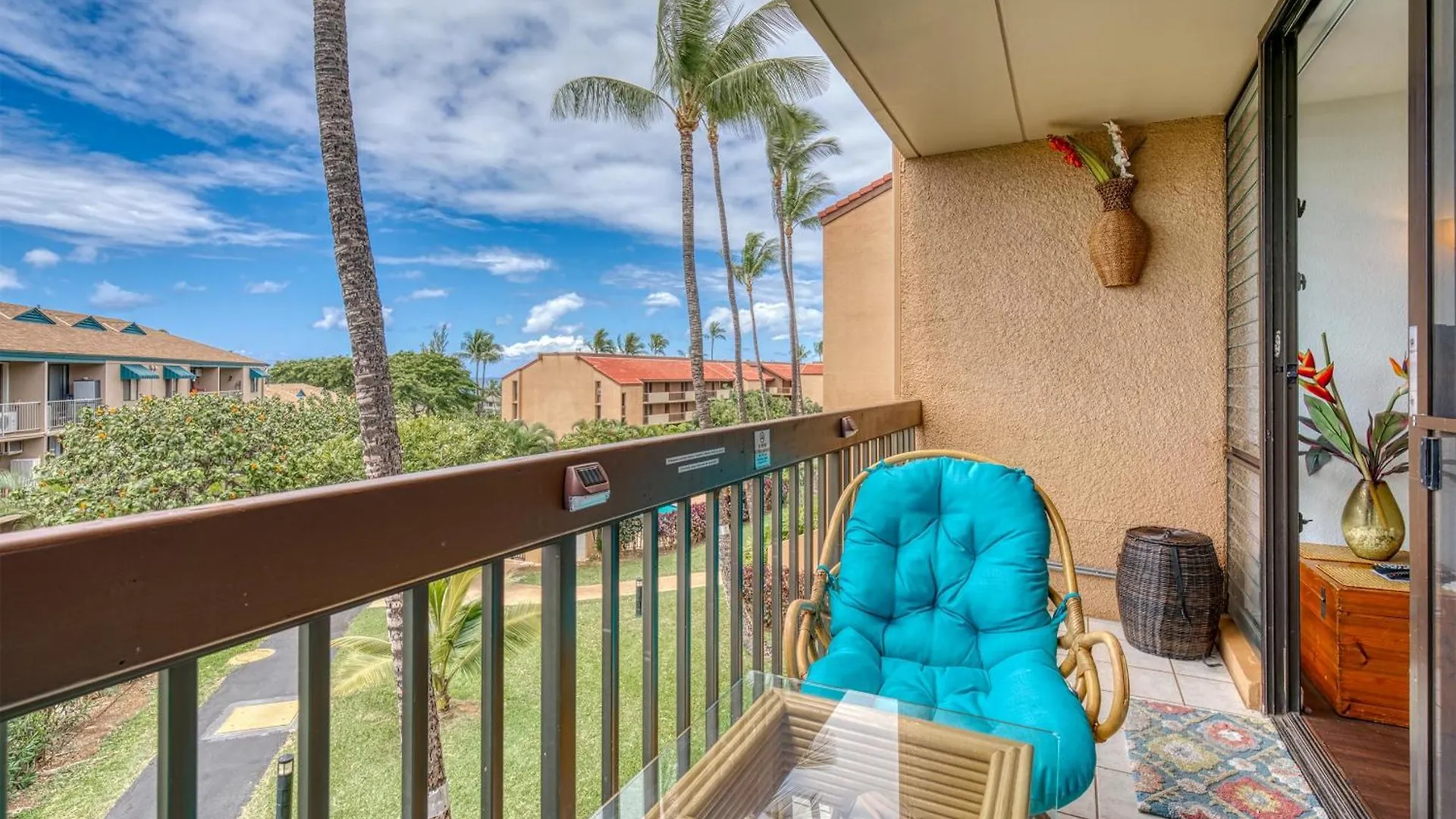 Maui Vista 2-301 - Modern And Bright Renovation