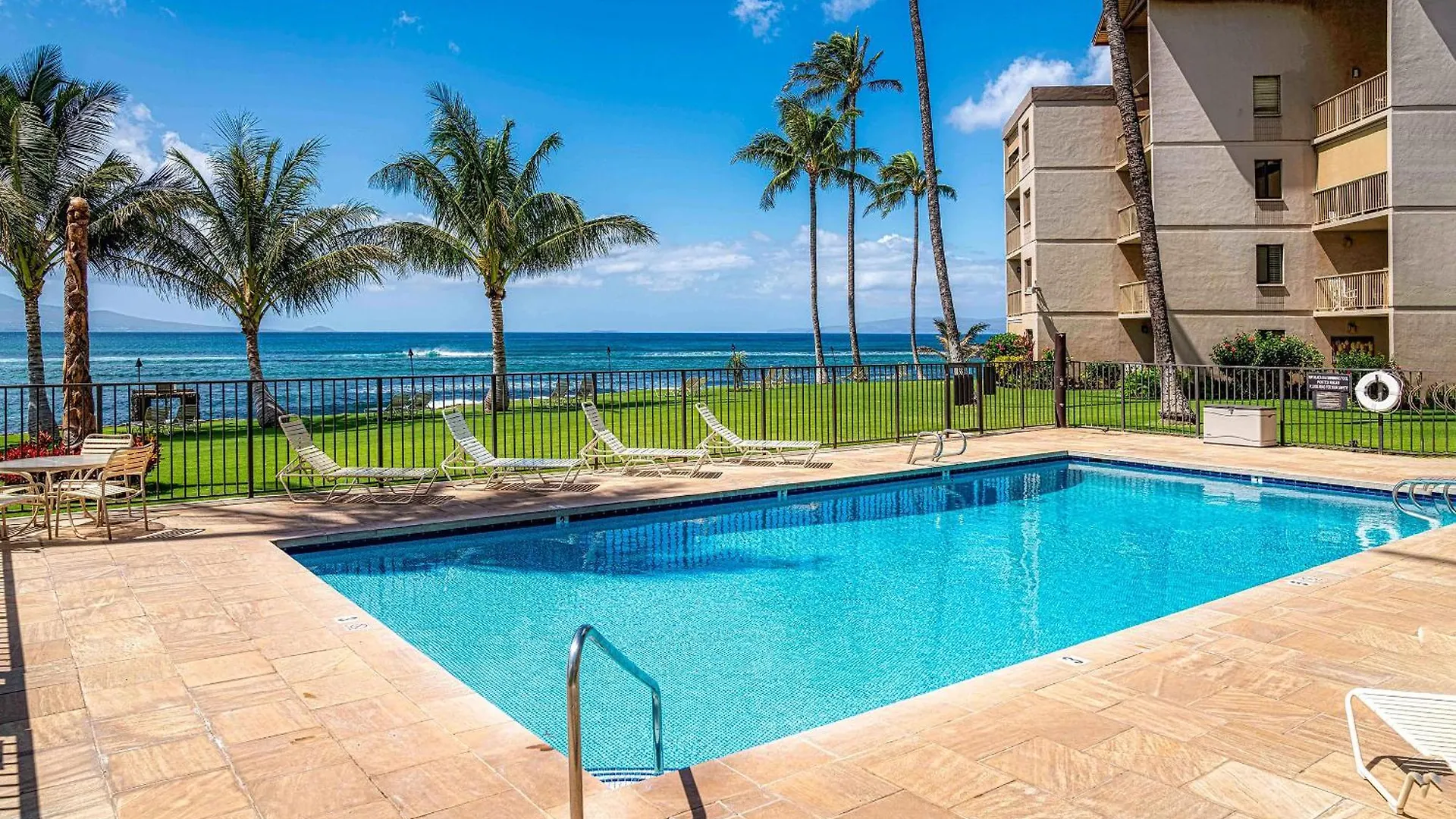 Holiday home Maalaea Kai 311 - Direct Ocean Front, Split Ac