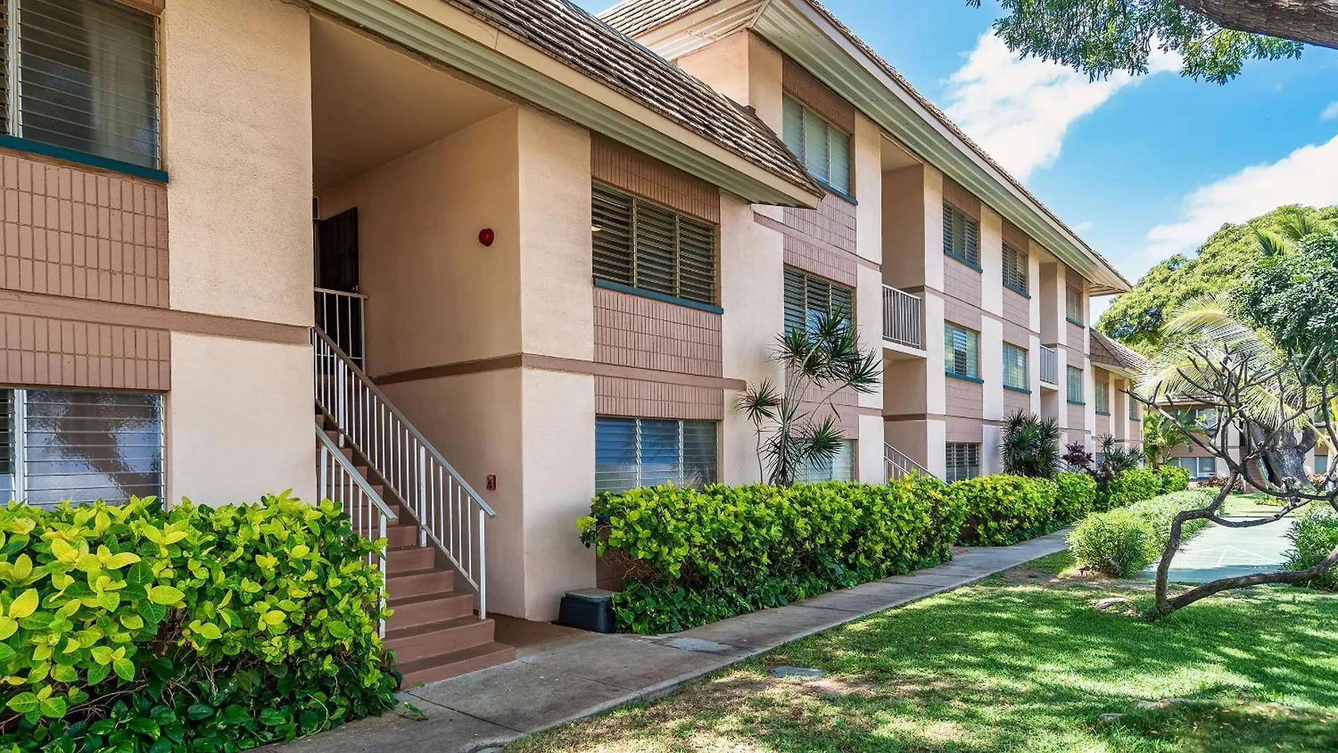 Kihei Kai Nani 238 - Garden View 1 Bedroom, Split Ac, Steps To Kamaole Ii Beach!