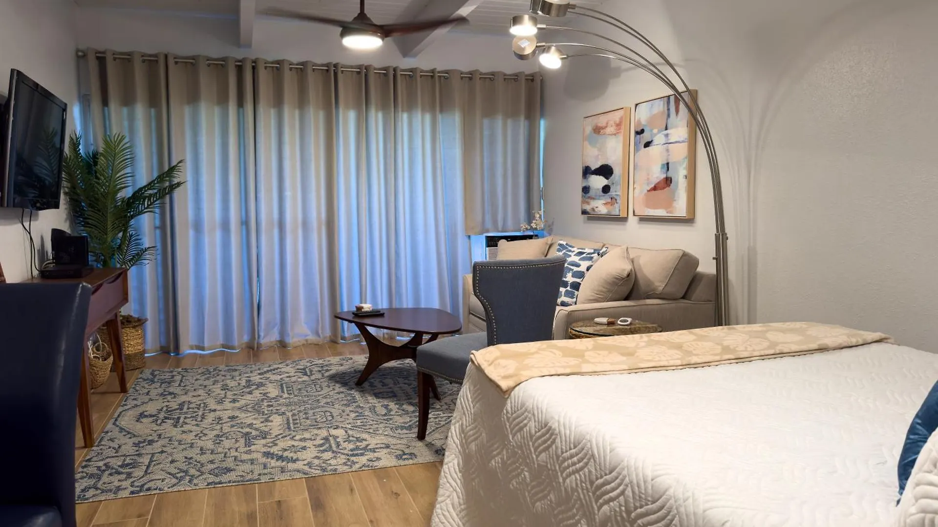 Bay Surf 130- Garden View Studio, Free Parking