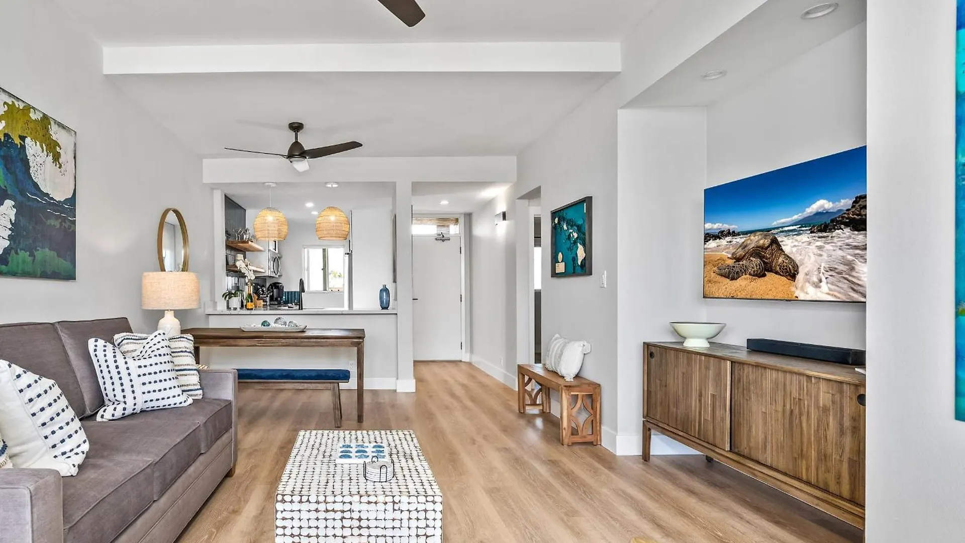 Upscale Oceanfront Penthouse Vistas Kihei