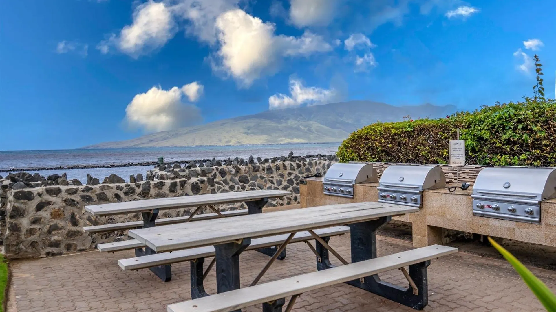 Holiday home 2 Bedroom 2 Bath Luxury Oceanfront Vistas Kihei