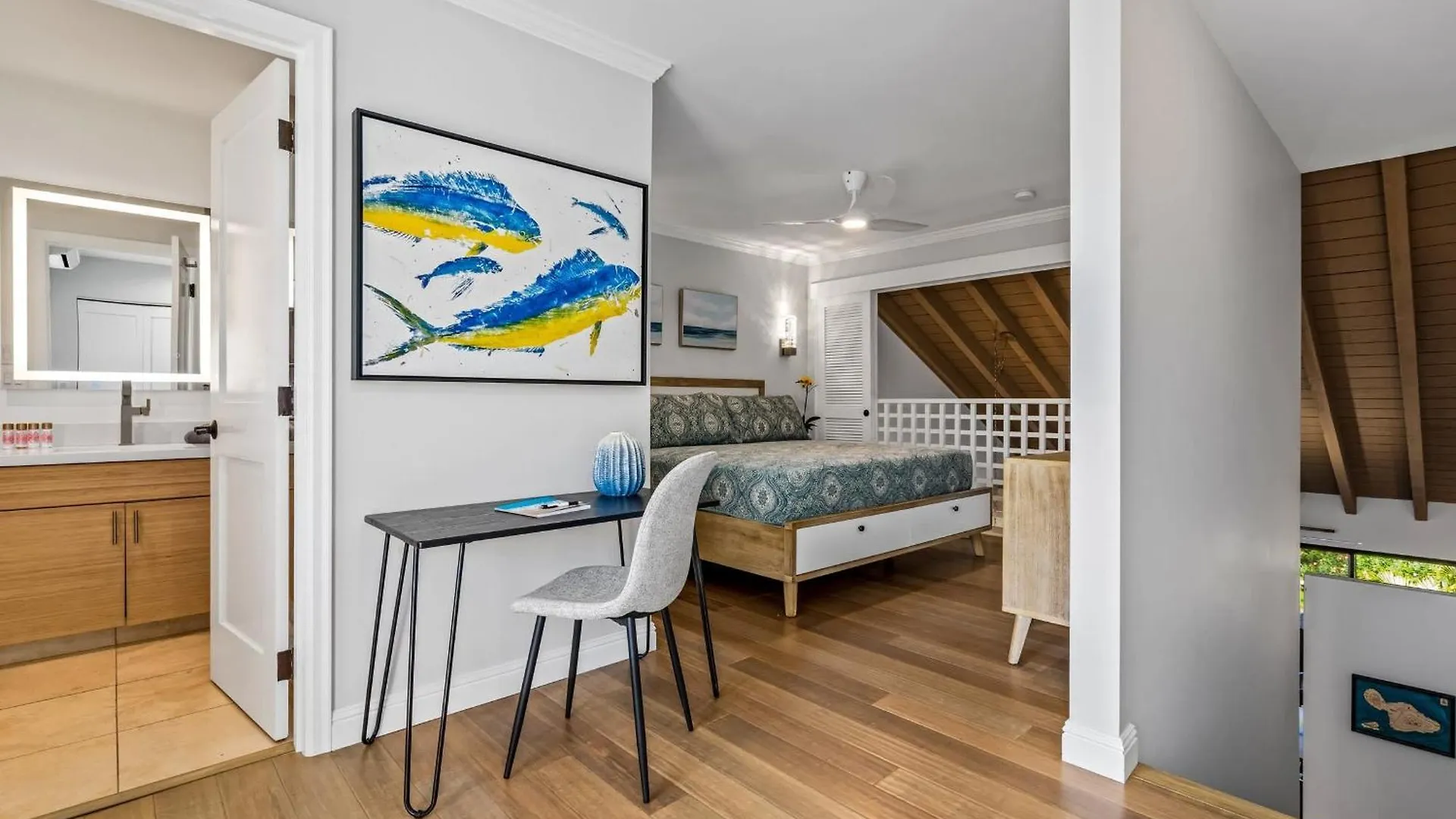Luxurious & Spacious Ocean Vistas *