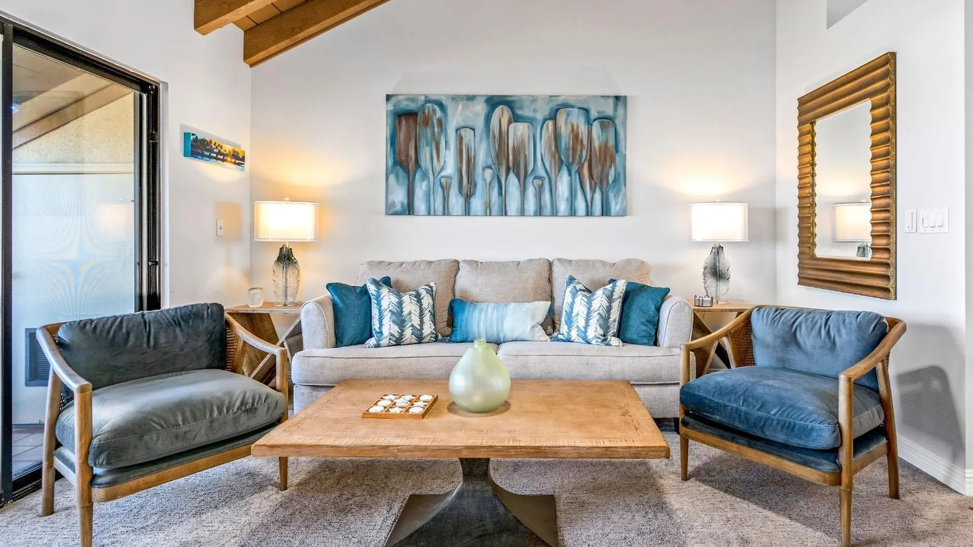 Luxurious & Spacious Ocean Vistas *