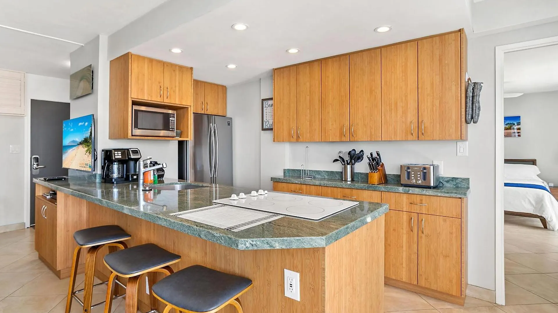 Kamaole Nalu 305, Breathtaking Ocean Views, Ac Holiday home *