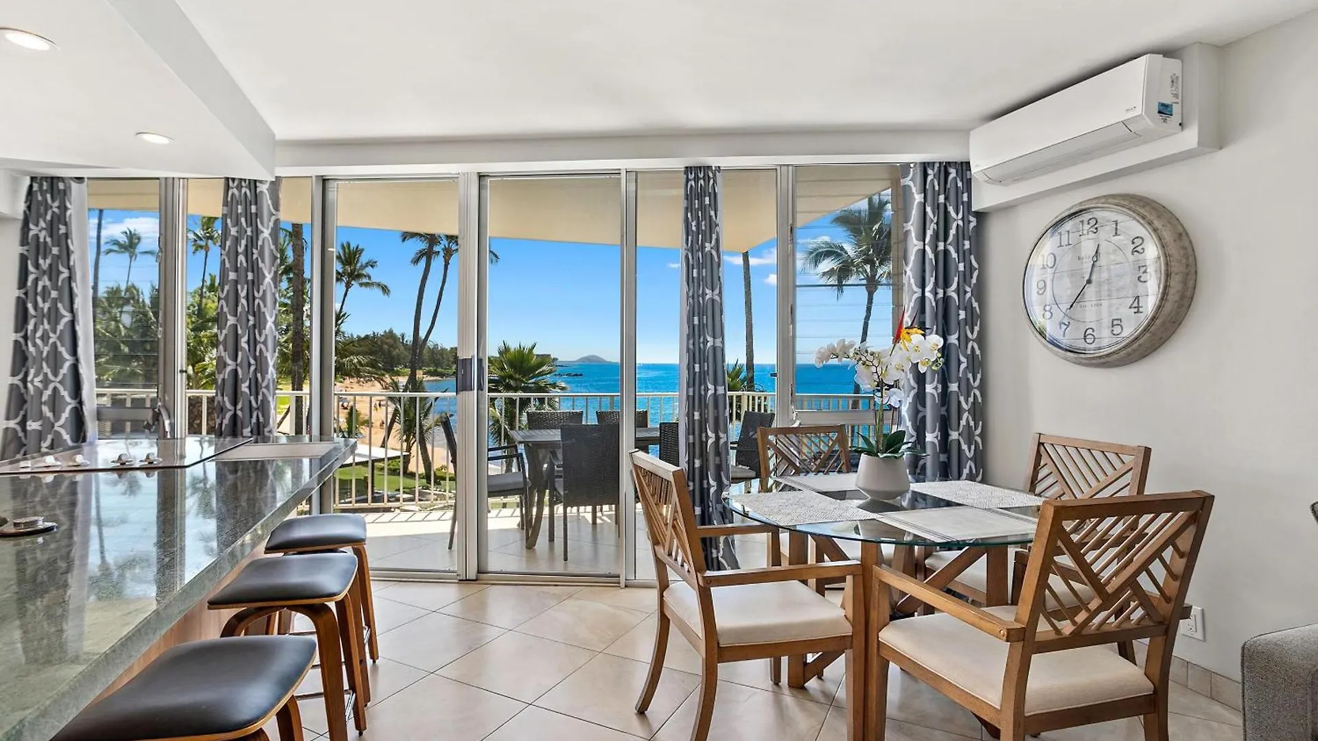 Kamaole Nalu 305, Breathtaking Ocean Views, Ac Holiday home *