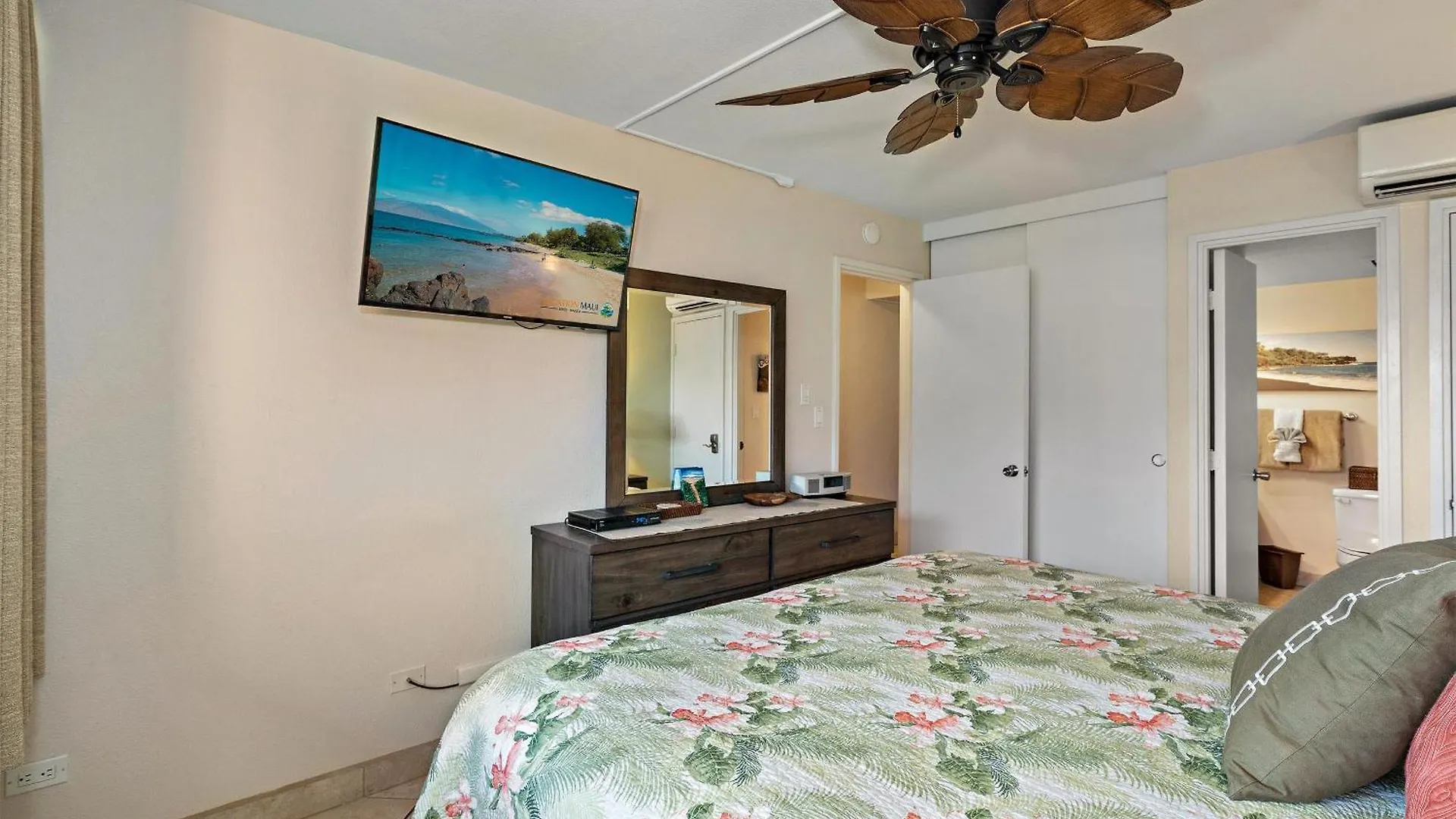 Kamaole Sands 9-301 - Luxury Renovation, Split Ac Holiday home