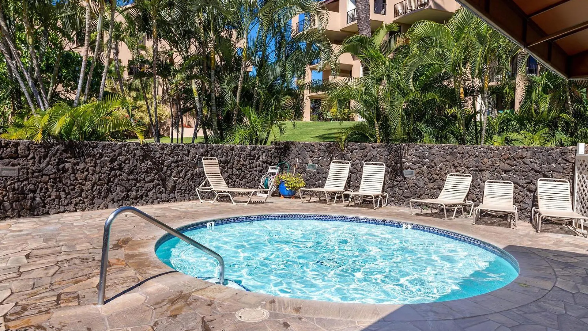 Kamaole Sands 2-406, Ocean Views, Split Ac, 2 Bdrm Holiday home