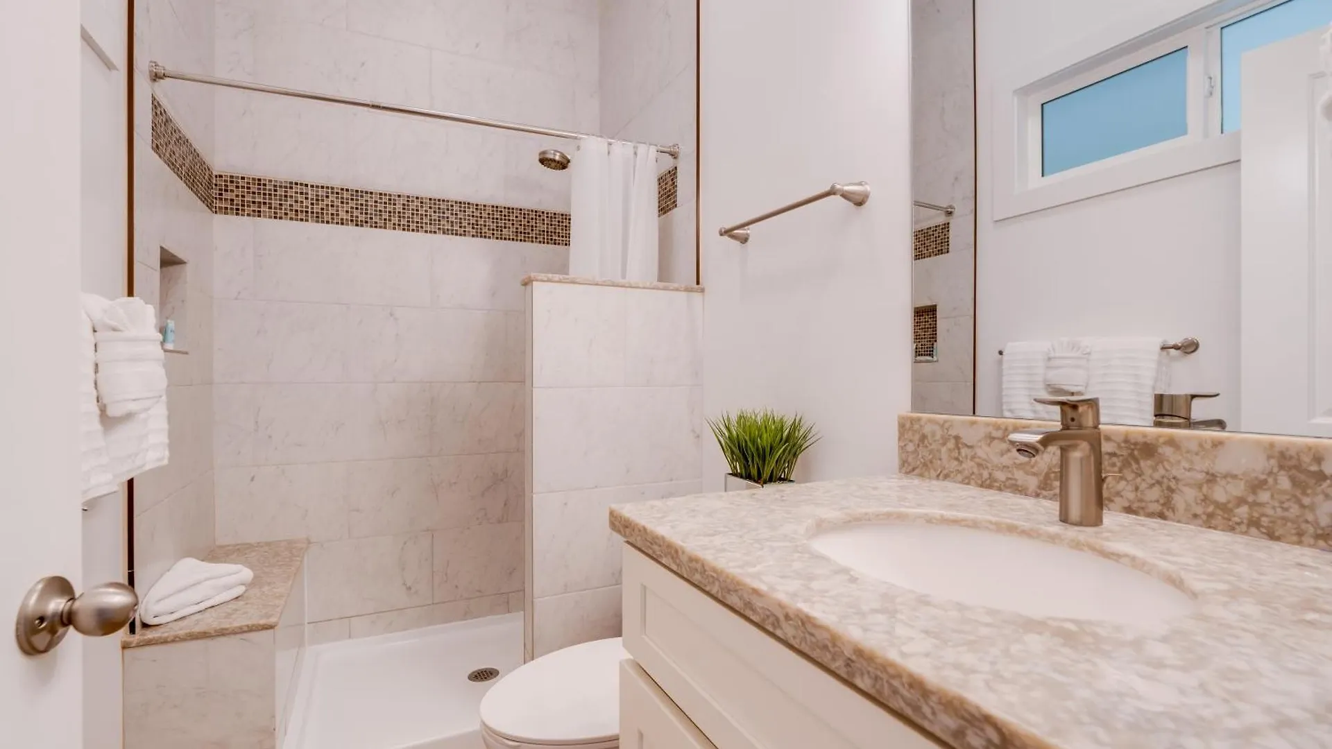 Unit 10 Maui Ohana Modern *