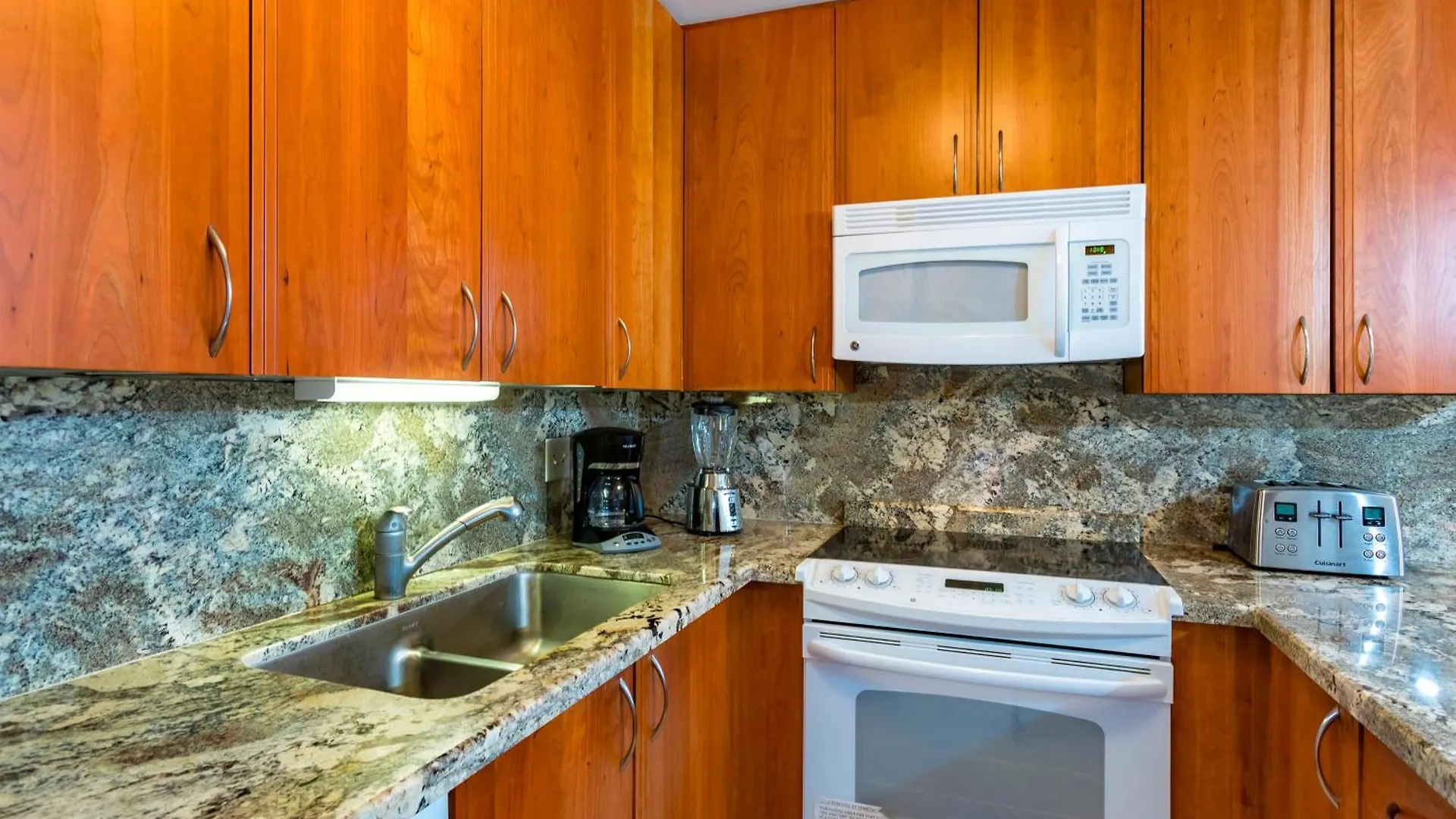 Kamaole Sands 2-205 - Mch Holiday home Kihei