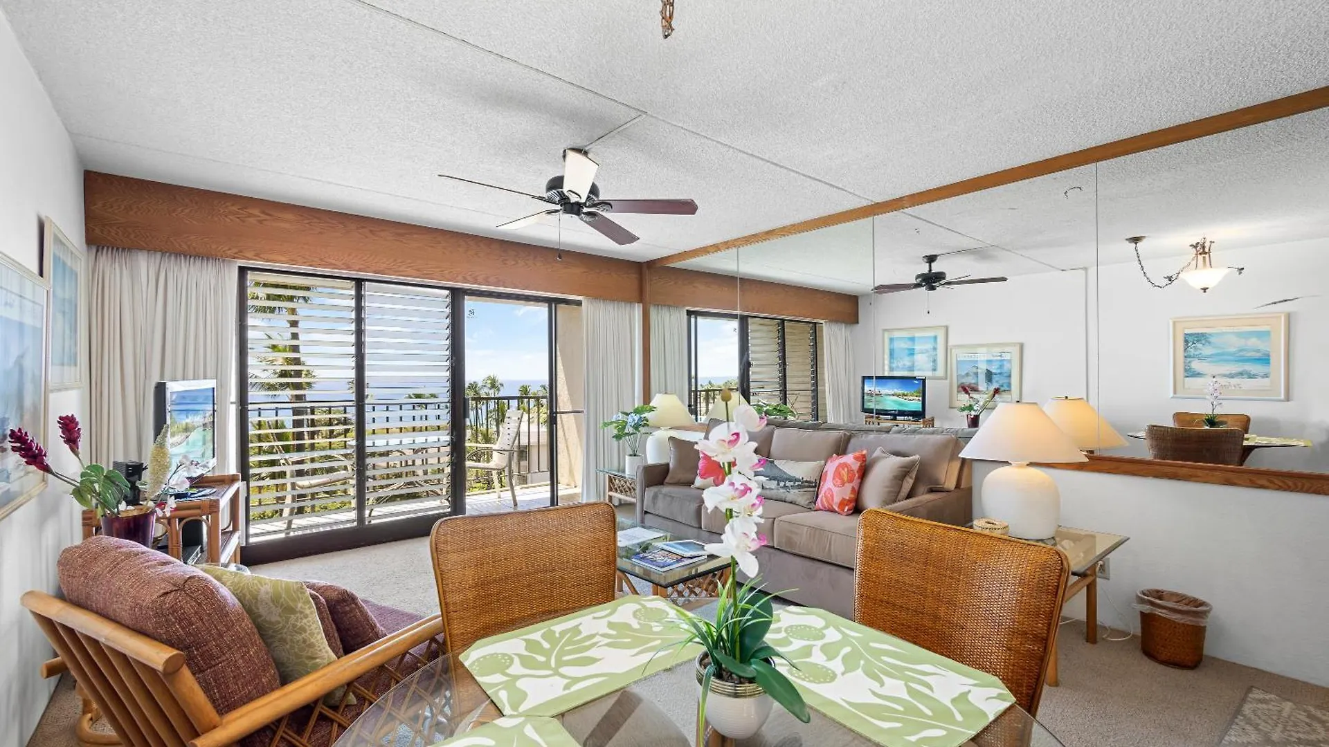 Akahi D608 - Mch Kihei