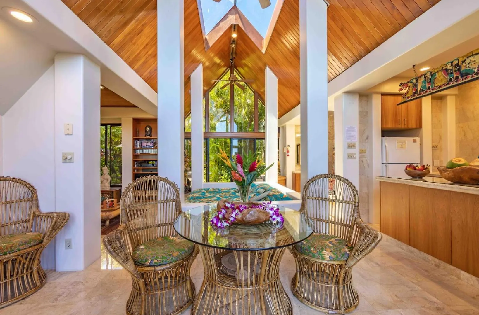 Villa Cliff House With Ocean Views In Haiku, Maui Jungle