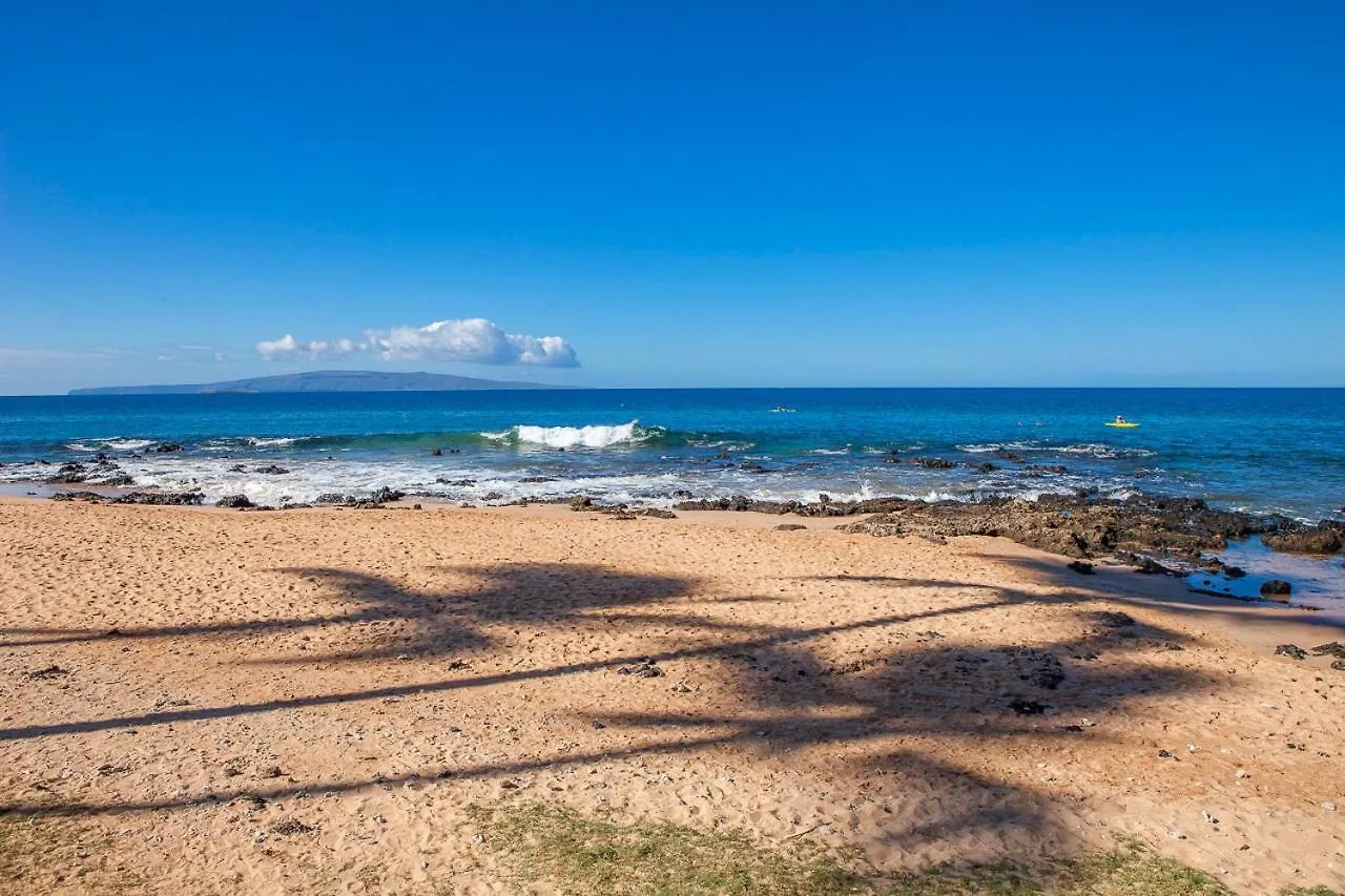 Escape To Your Oceanside Dream In Holiday home