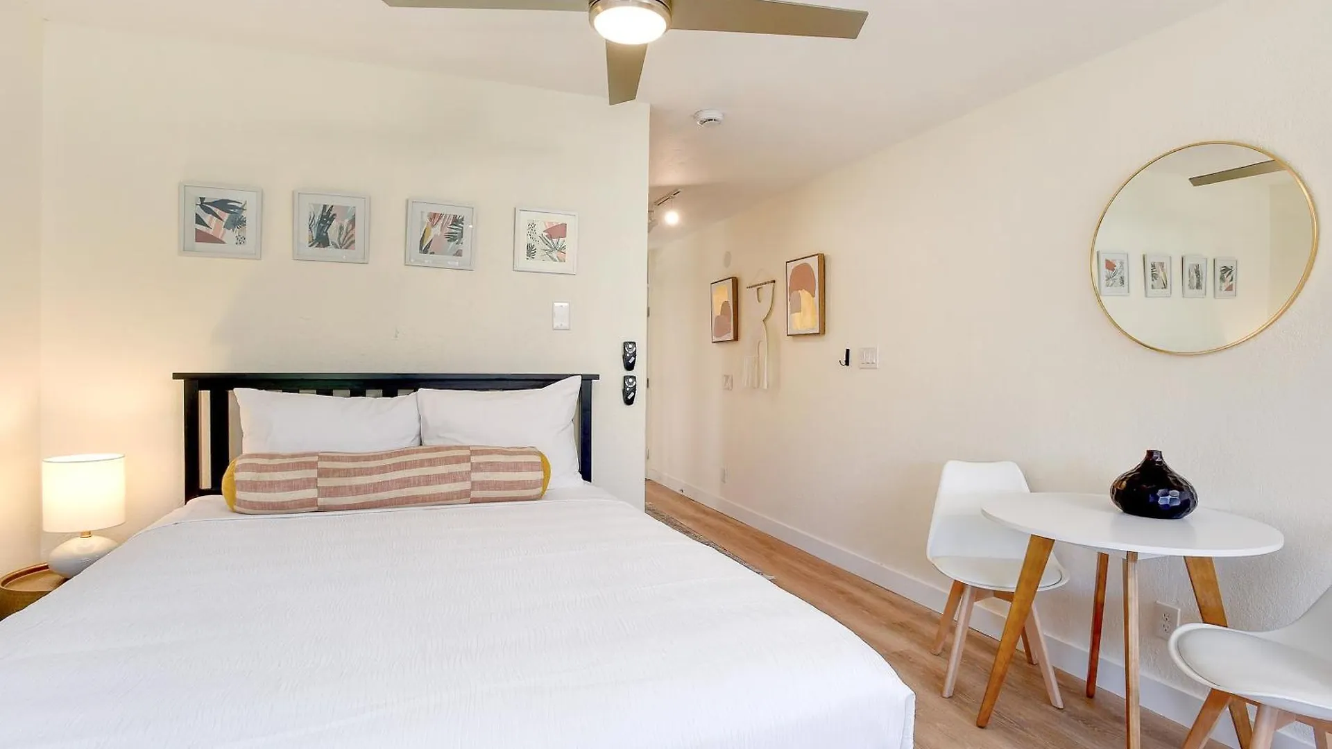 Bay Surf 140 Hotel