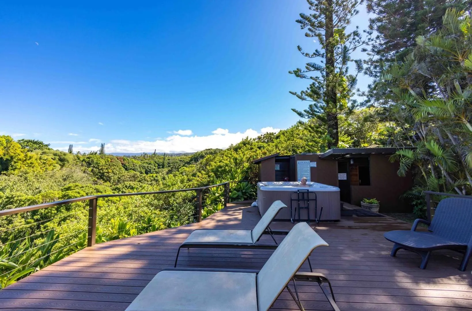 Farm stay Gardenia On Tropical Lush Farm In Haiku, Maui *